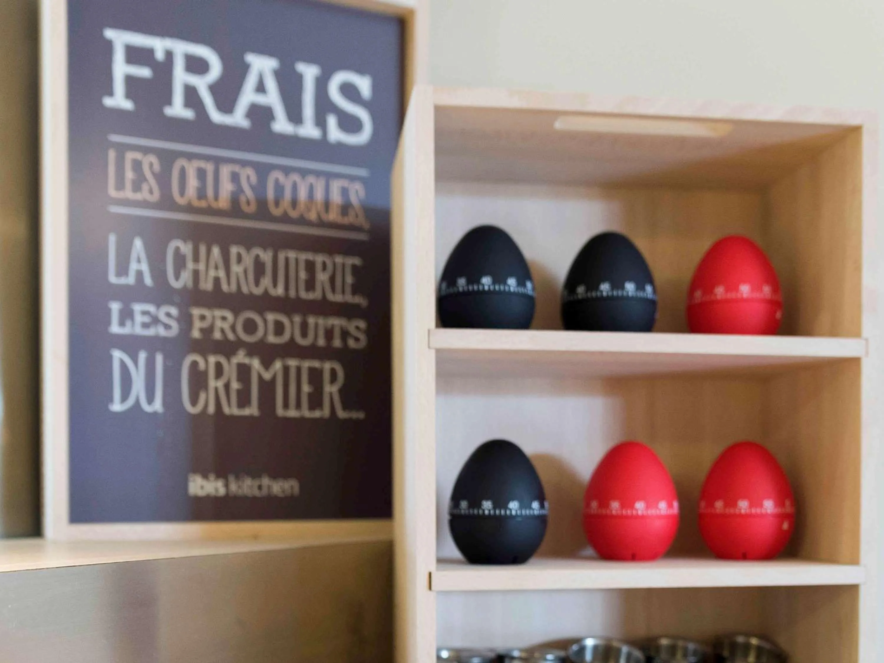 Restaurant/places to eat in ibis Paris Vanves Parc des Expositions