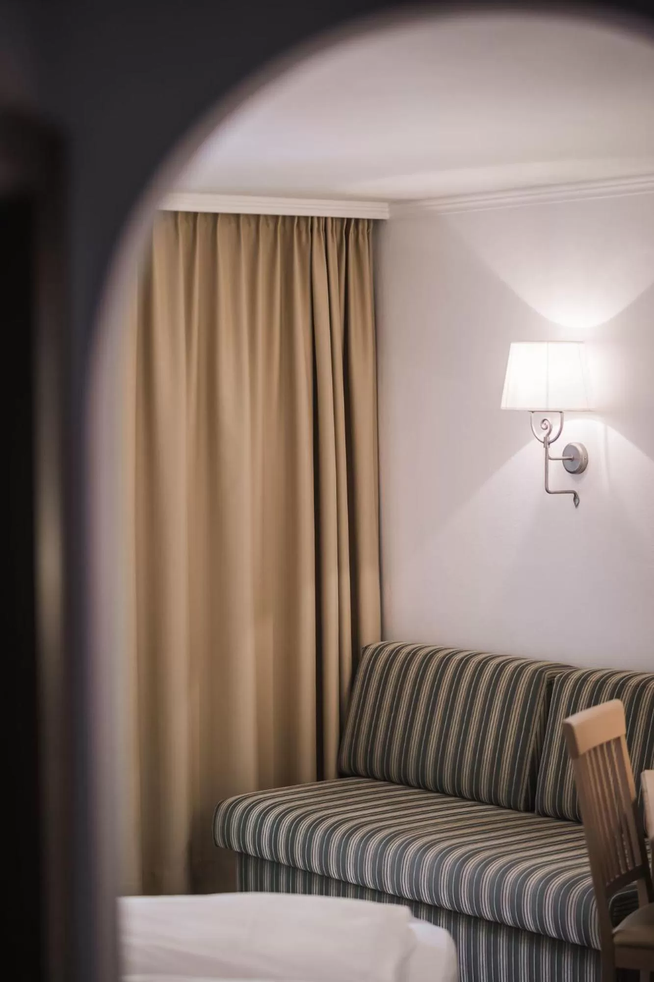 Bed in Vierbrunnenhof