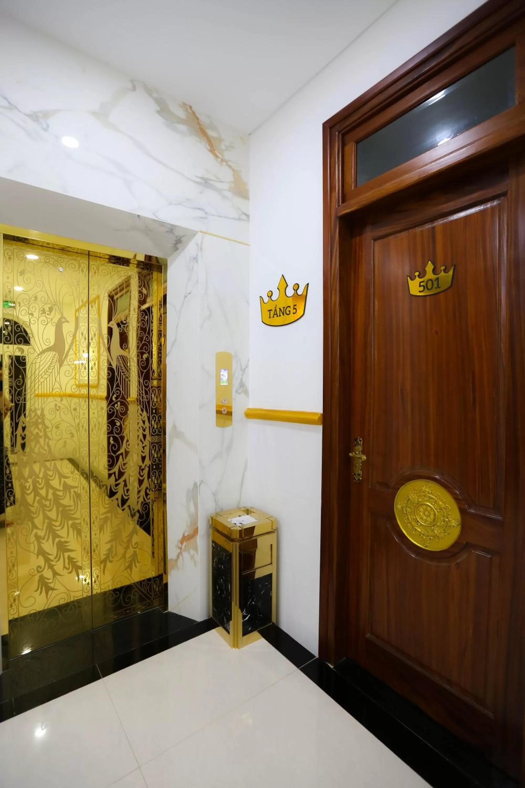 elevator in KING VILLA QUẢNG NGÃI