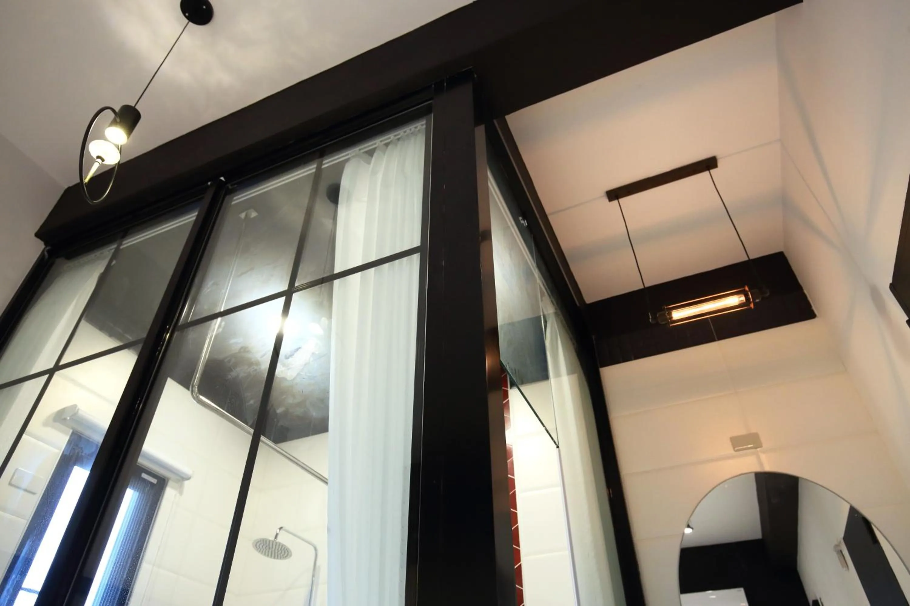 指南針民宿2178 & 工殿民宿2182