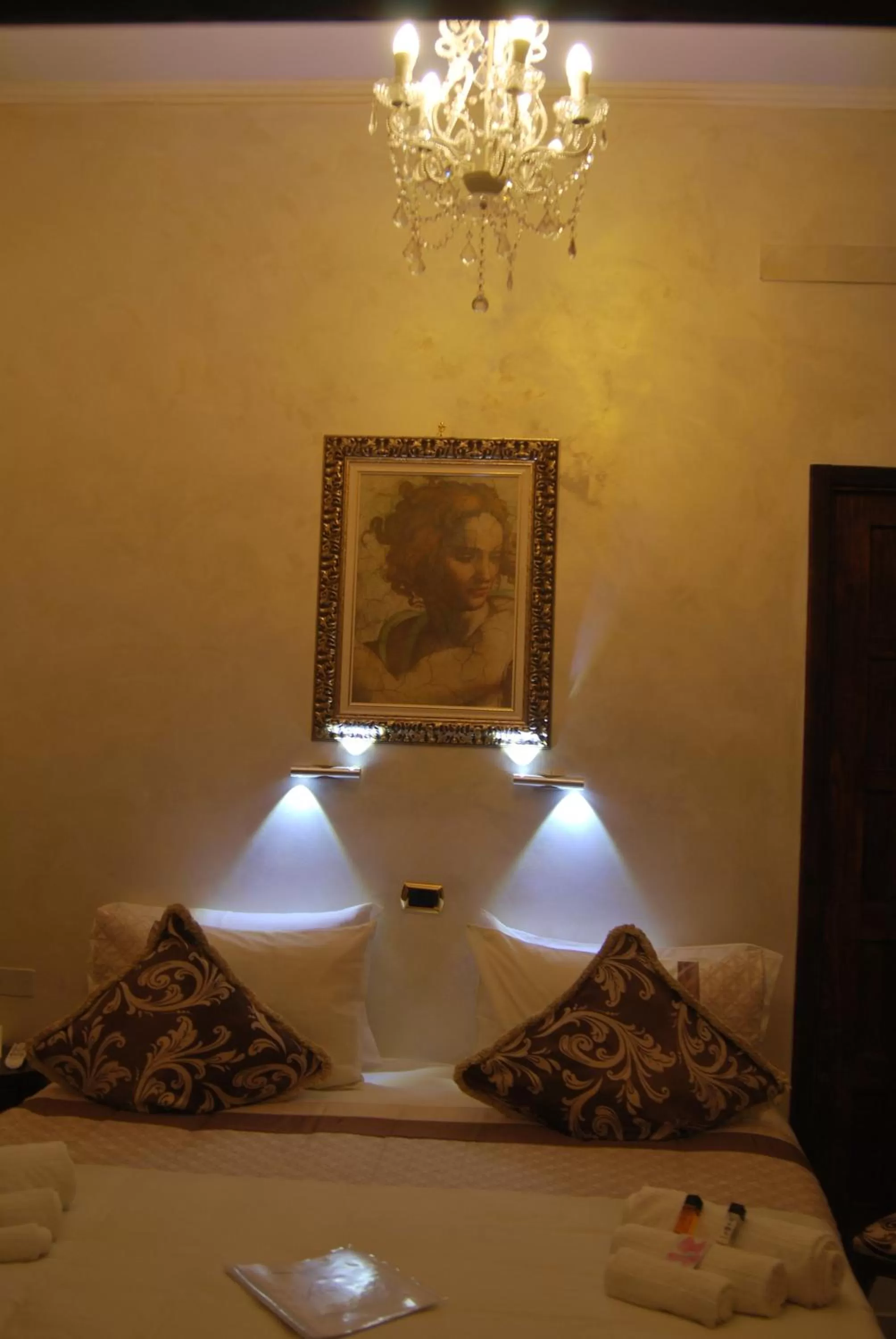 Other, Bed in B&B Roma Royal Residence