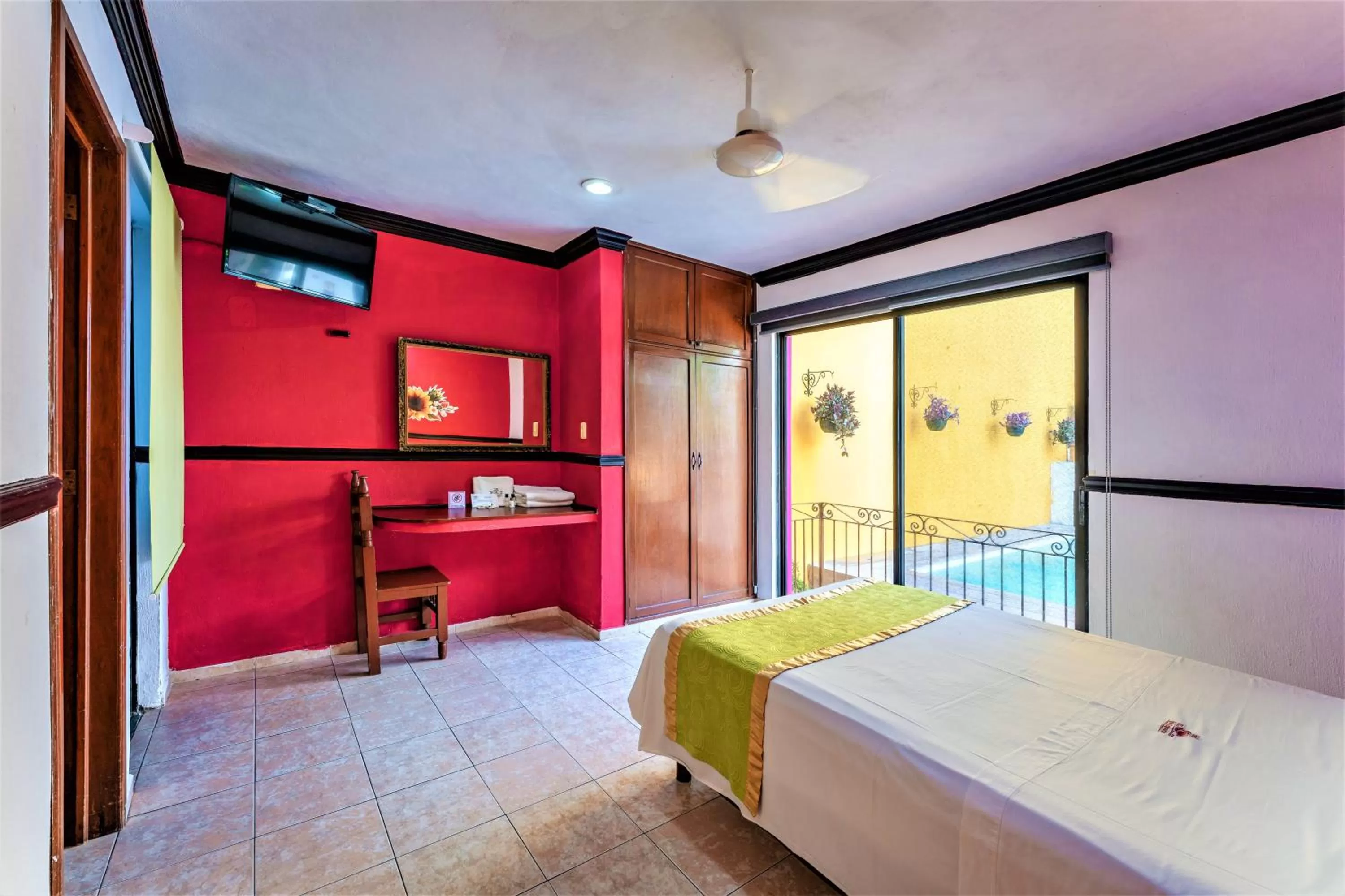 Photo of the whole room, Bed in Hotel Gran Centenario