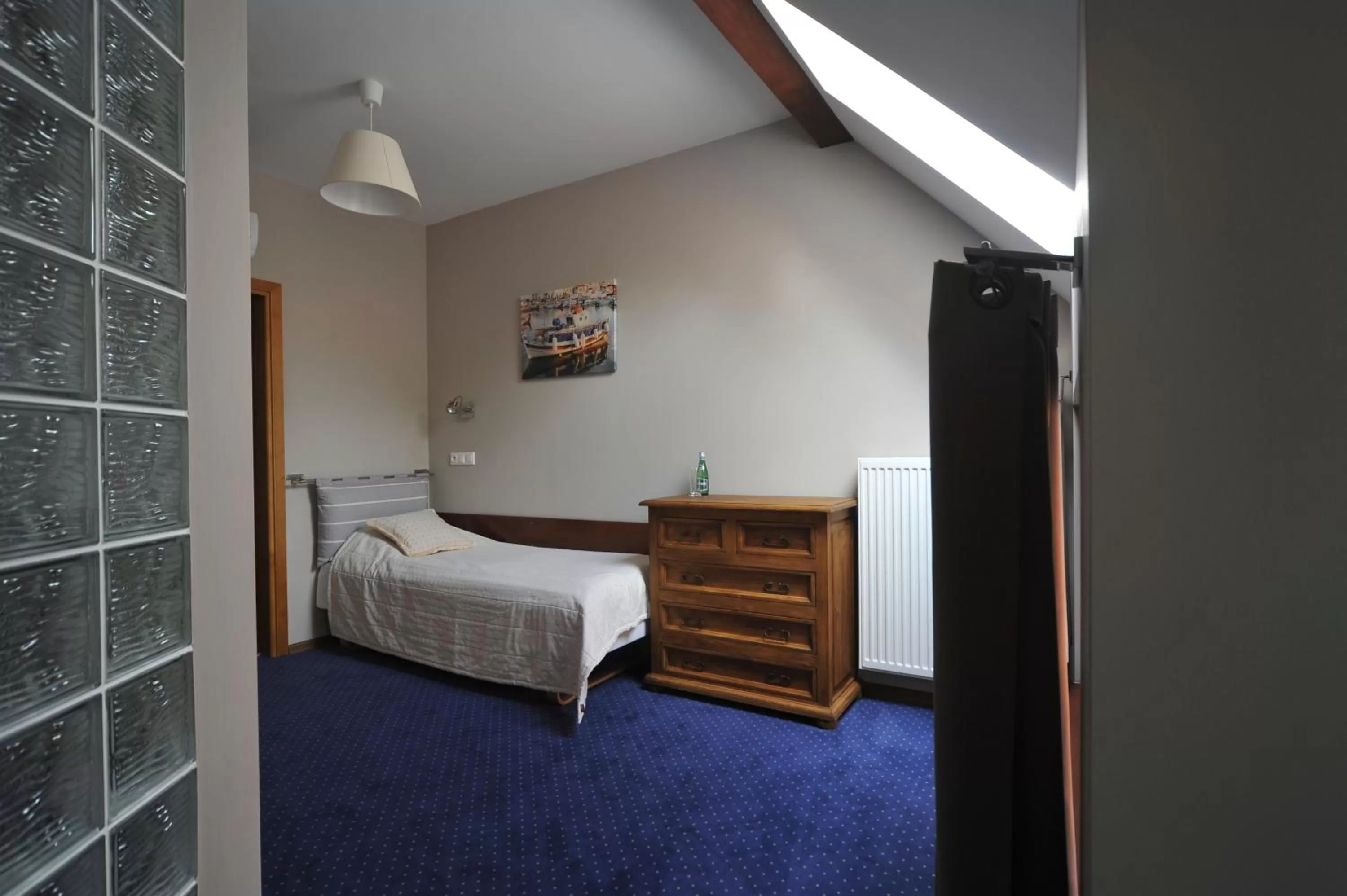 Bed in Vertigo Narie