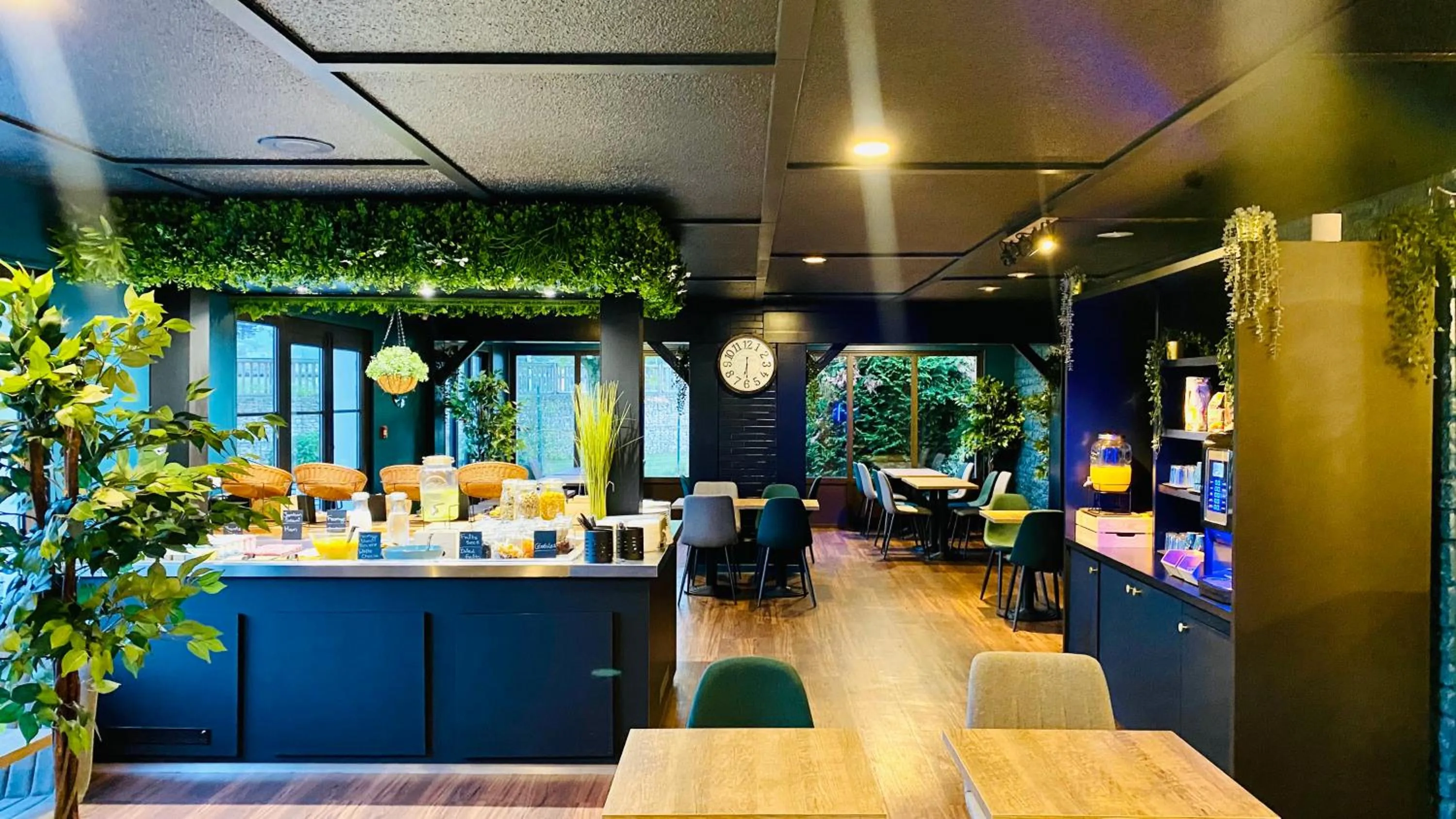 Restaurant/Places to Eat in Campanile Laon