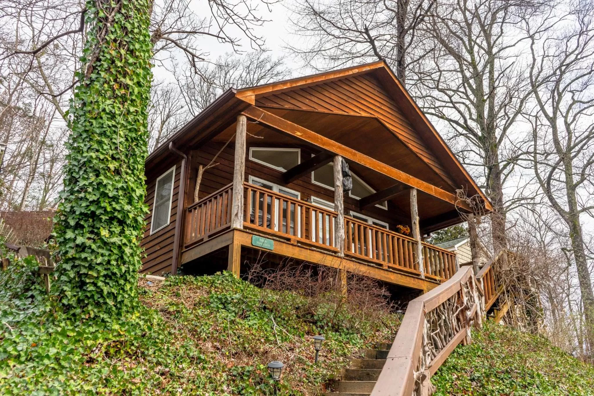 Property building in The Chimney Rock Inn & Cottages