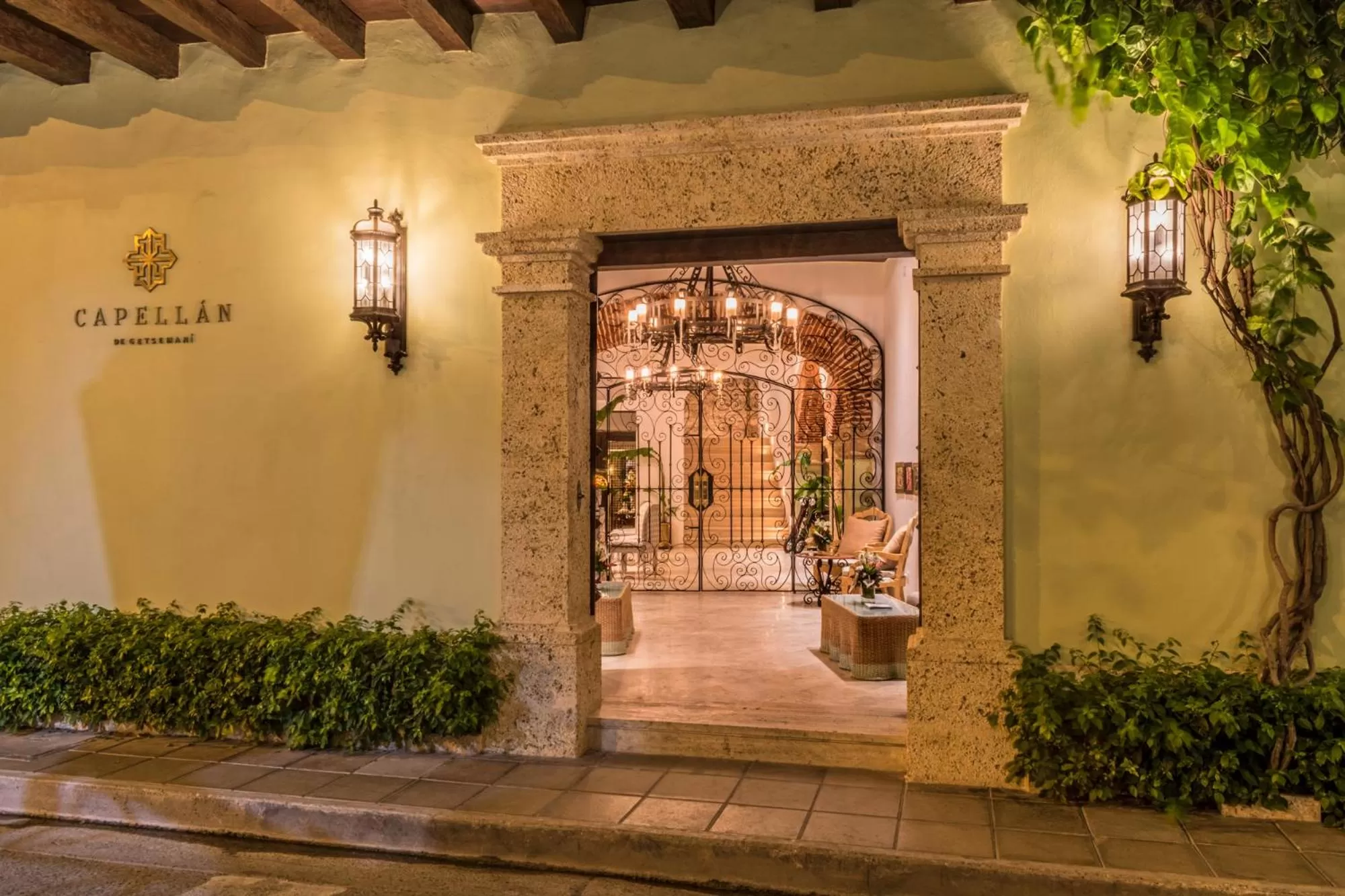 Facade/entrance in Hotel Capellán de Getsemaní