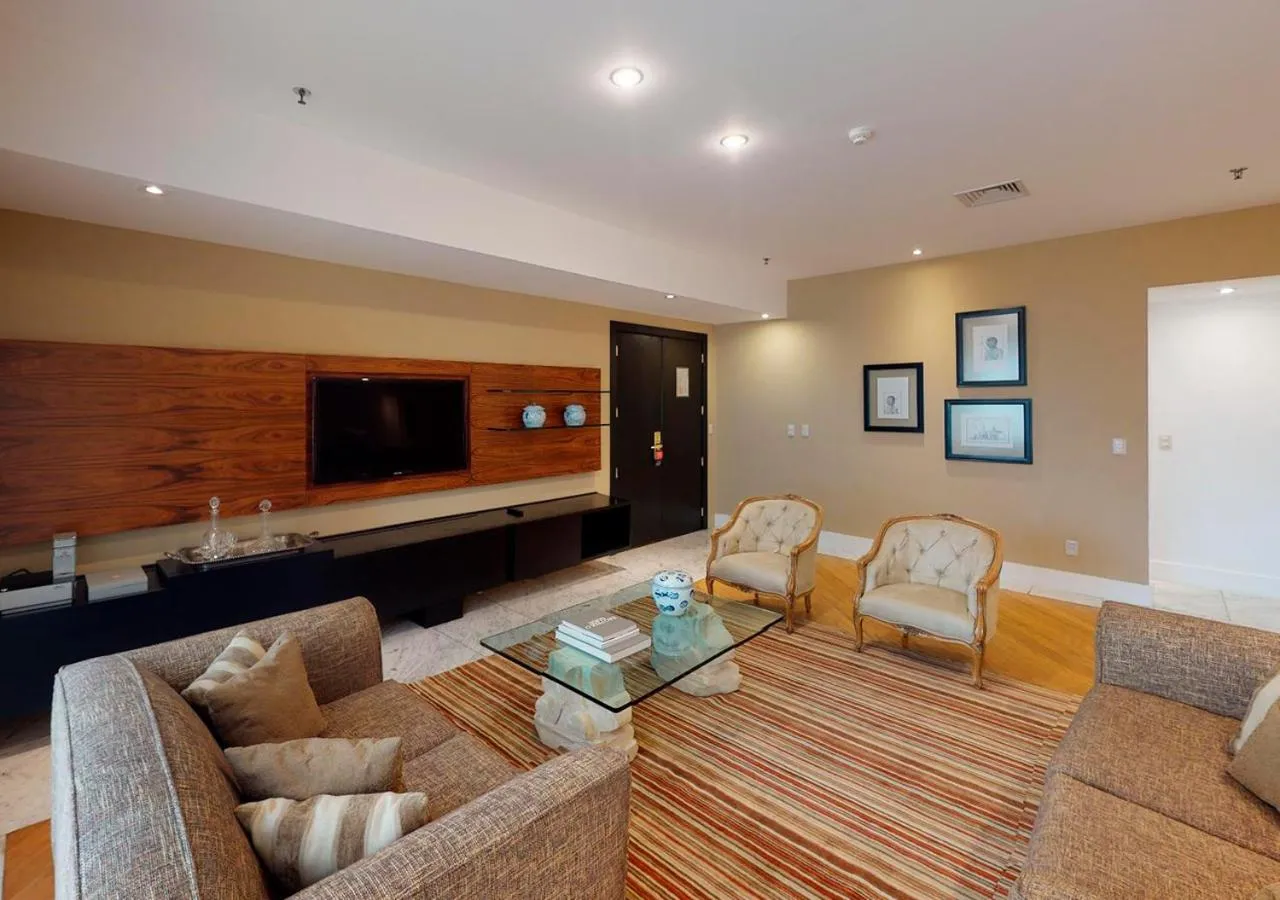 Communal lounge/ TV room in Gran Estanplaza Berrini