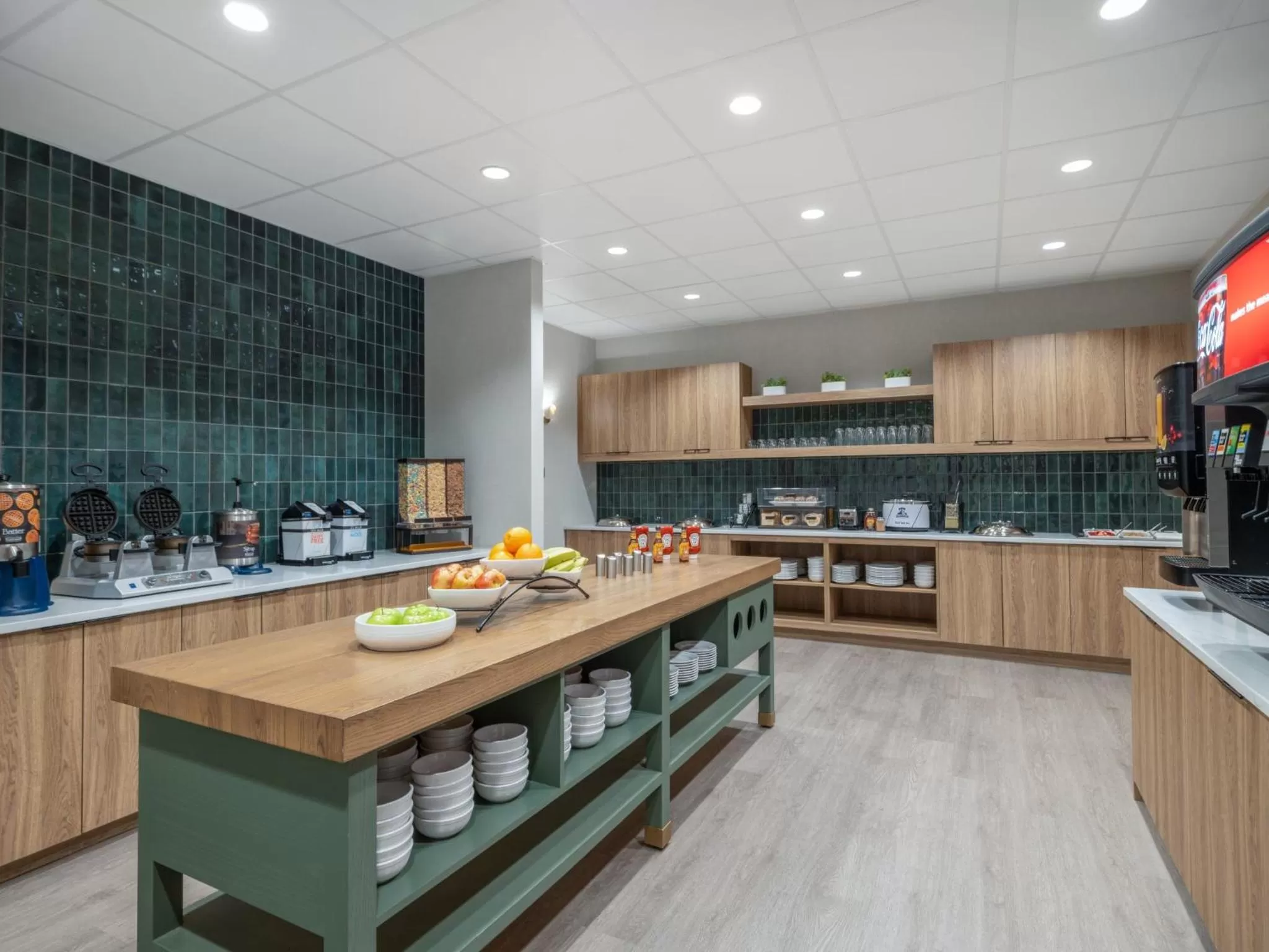 Breakfast in Staybridge Suites Chicago O'Hare - Rosemont by IHG