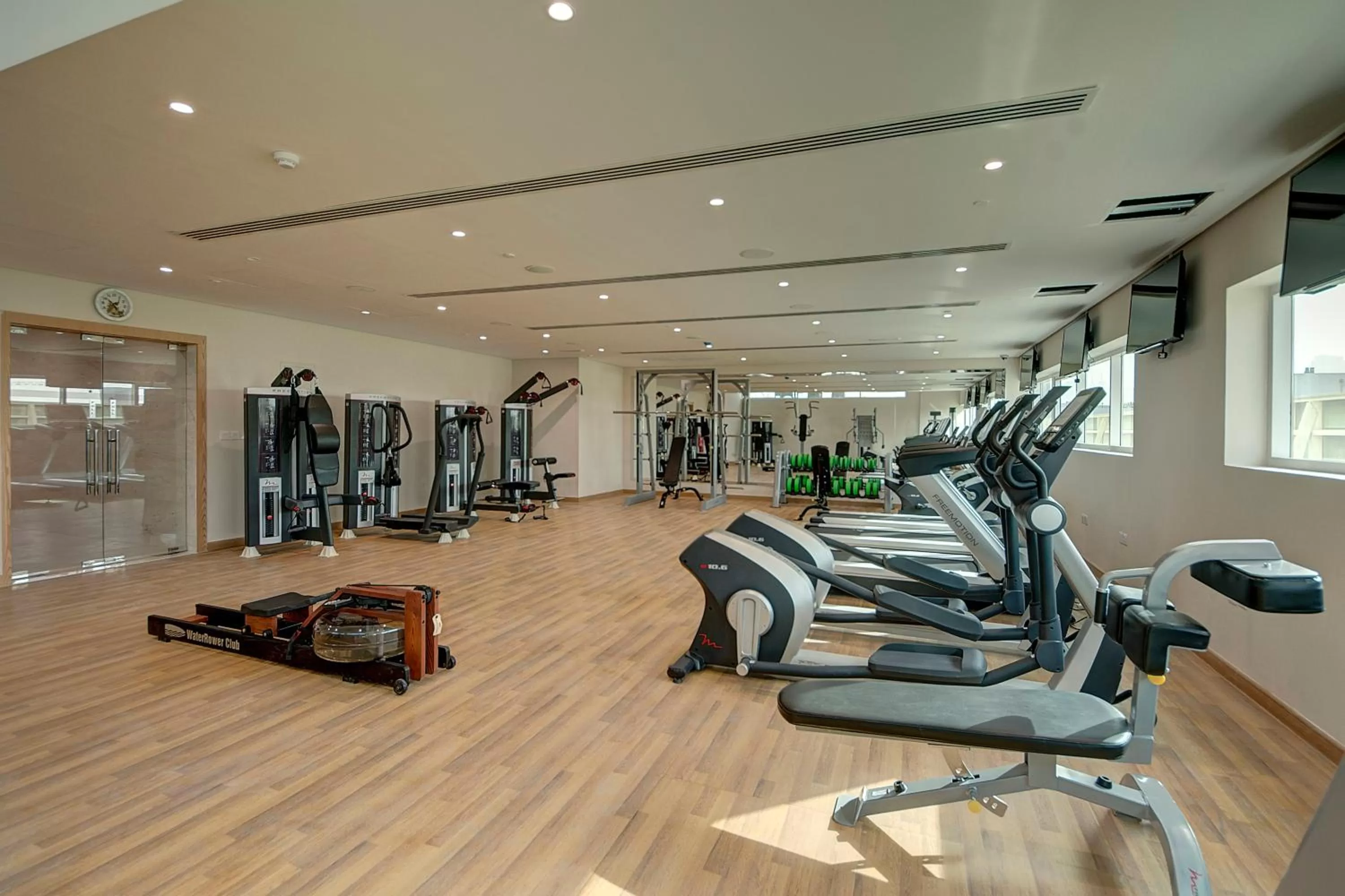 Fitness centre/facilities in Al Khoory Atrium
