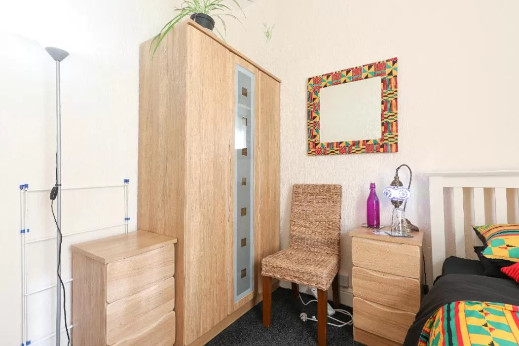 Bedroom, Bed in Bradford Digs