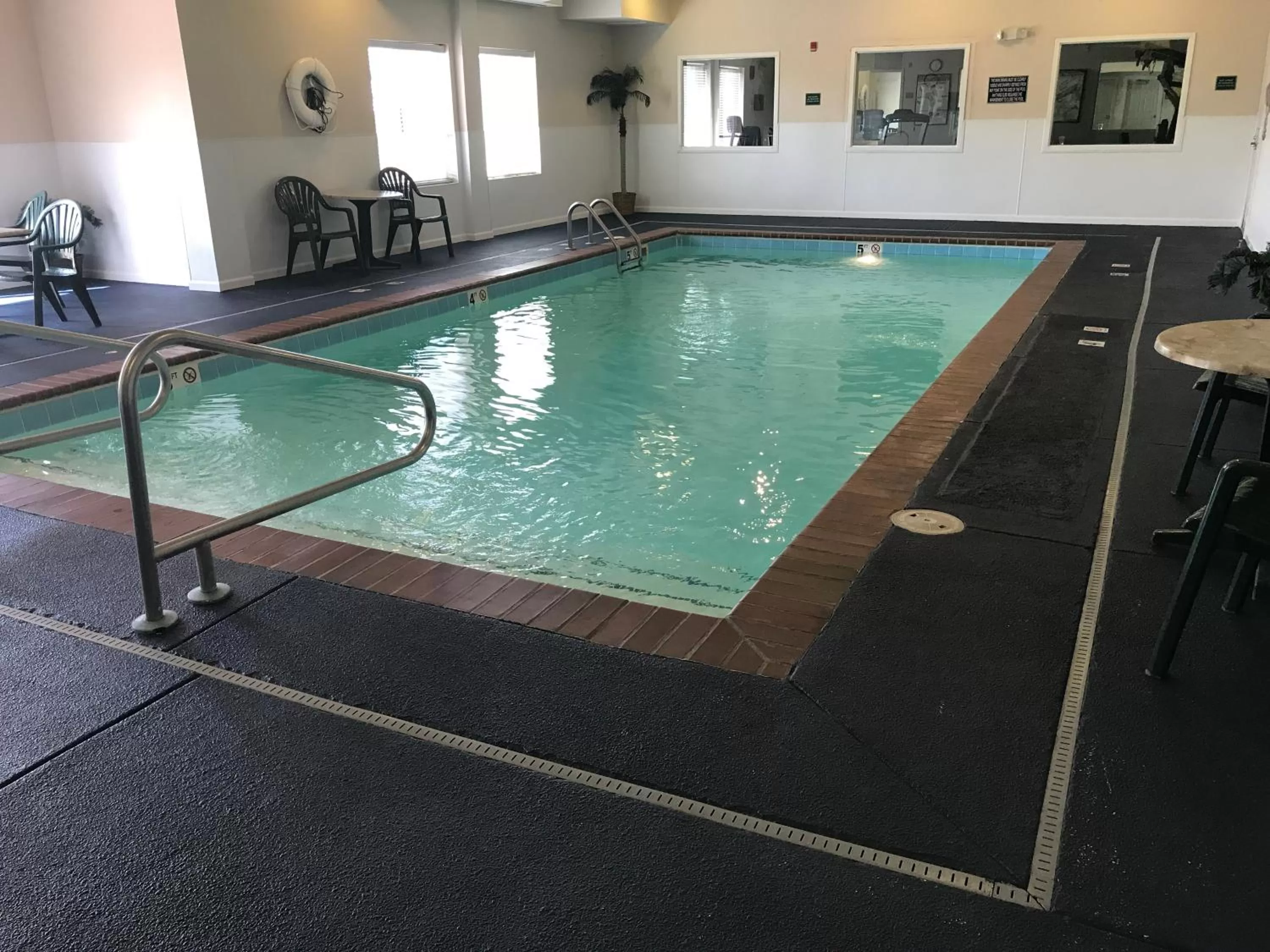 Swimming pool in SureStay Plus Hotel by Best Western Billings
