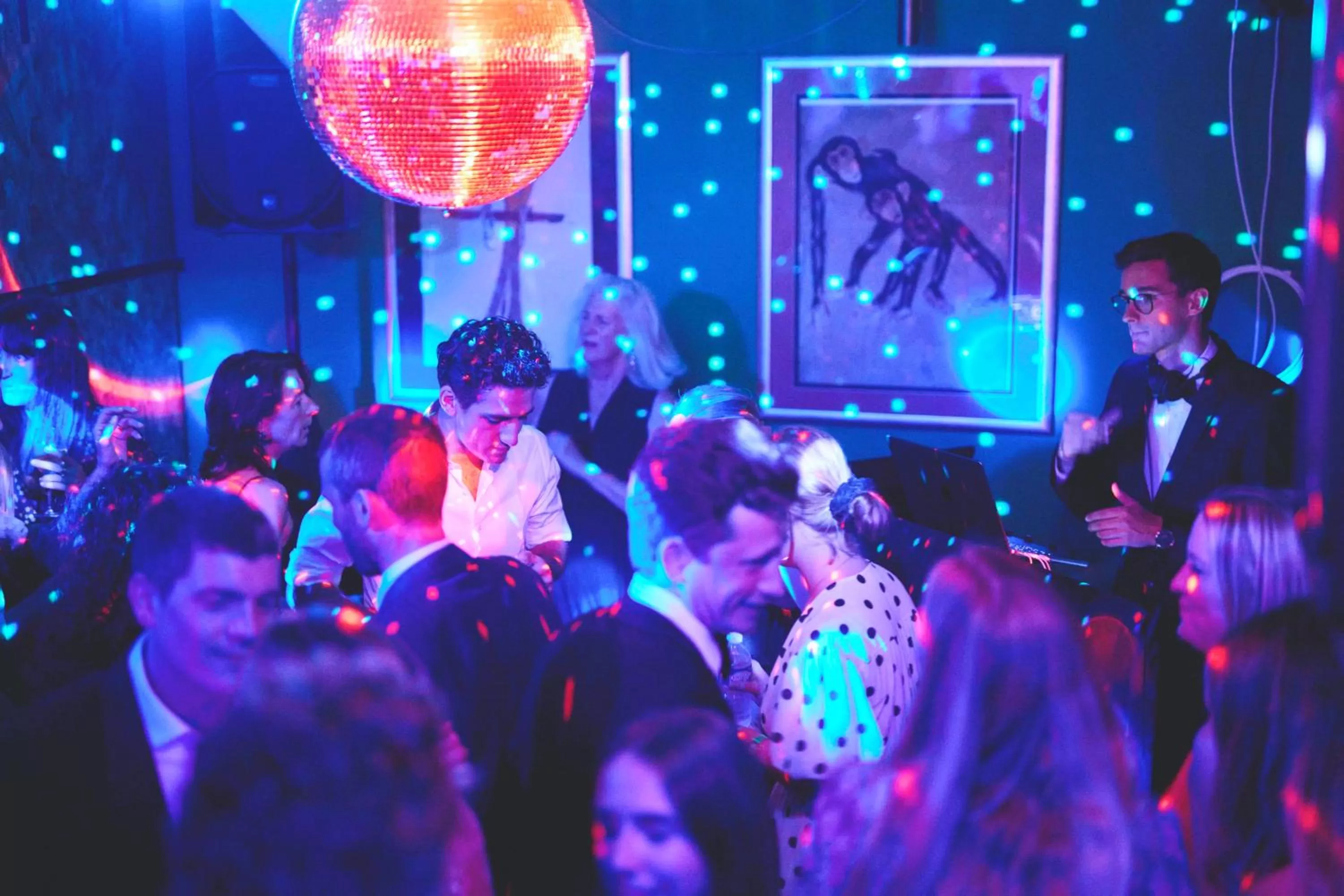 Nightclub / DJ in Villa Saint Exupery Beach Hostel