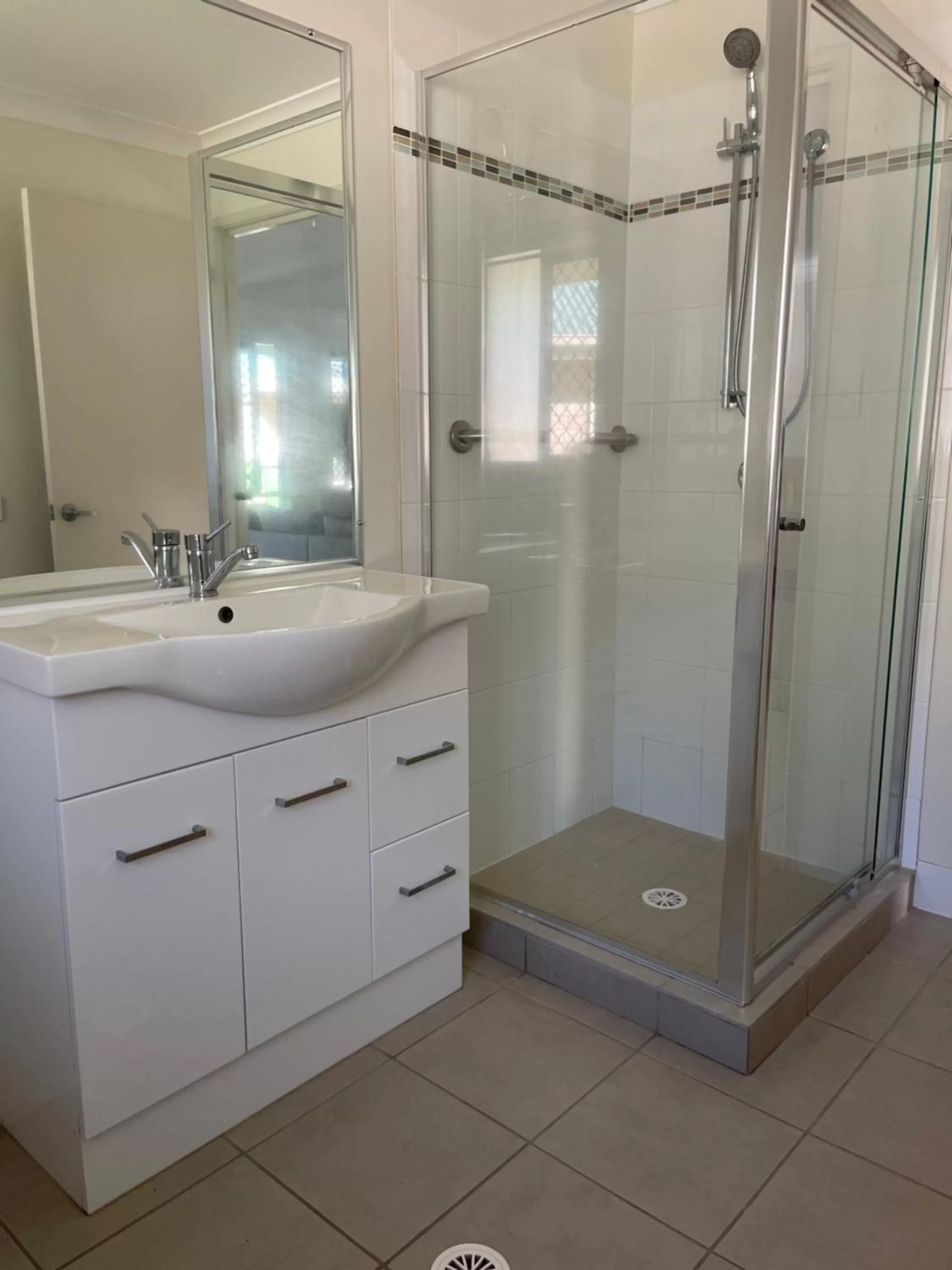 Bathroom in Esk Mountain View Lodge