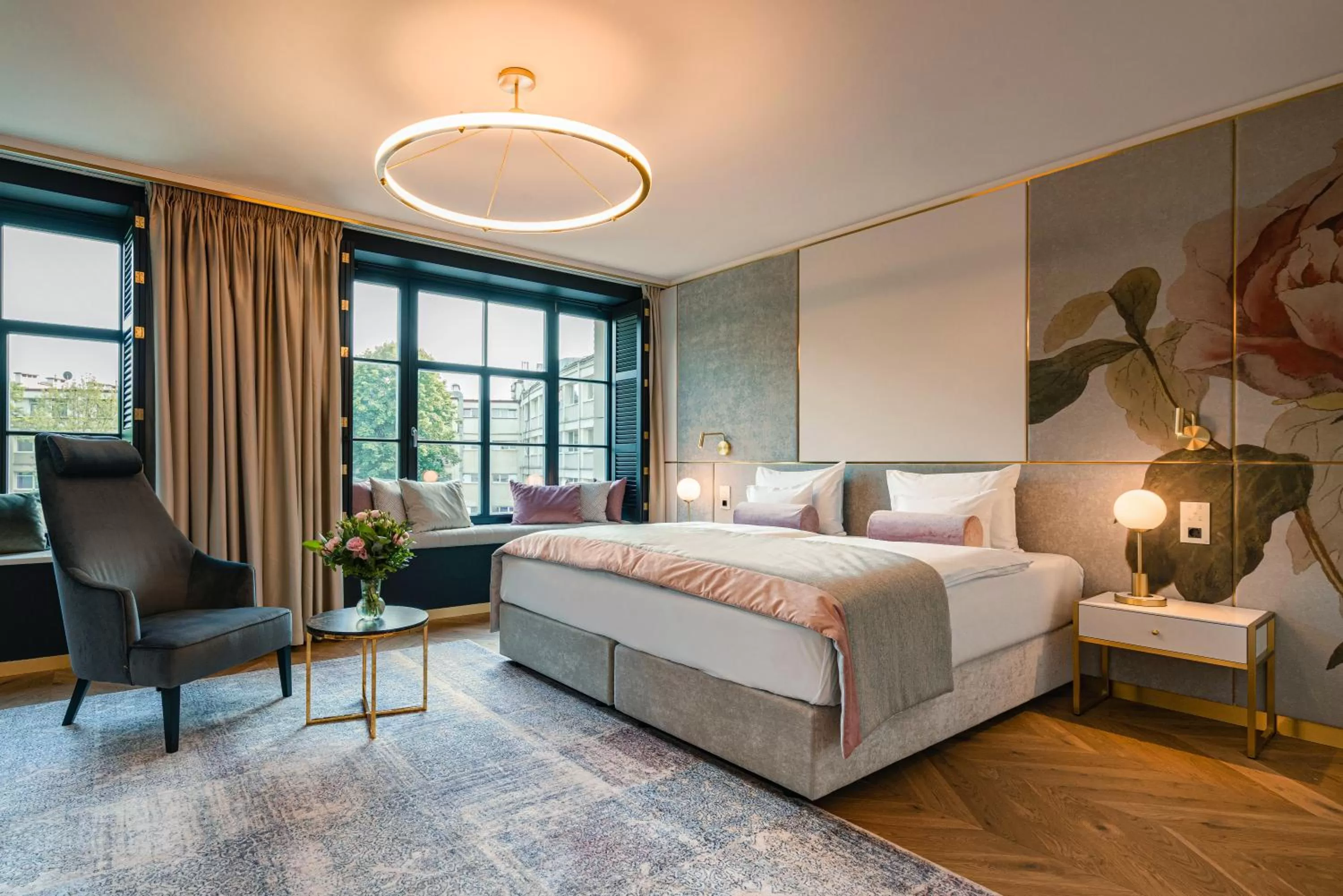 Photo of the whole room, Bed in Hotel Ferreus Modern Art Deco