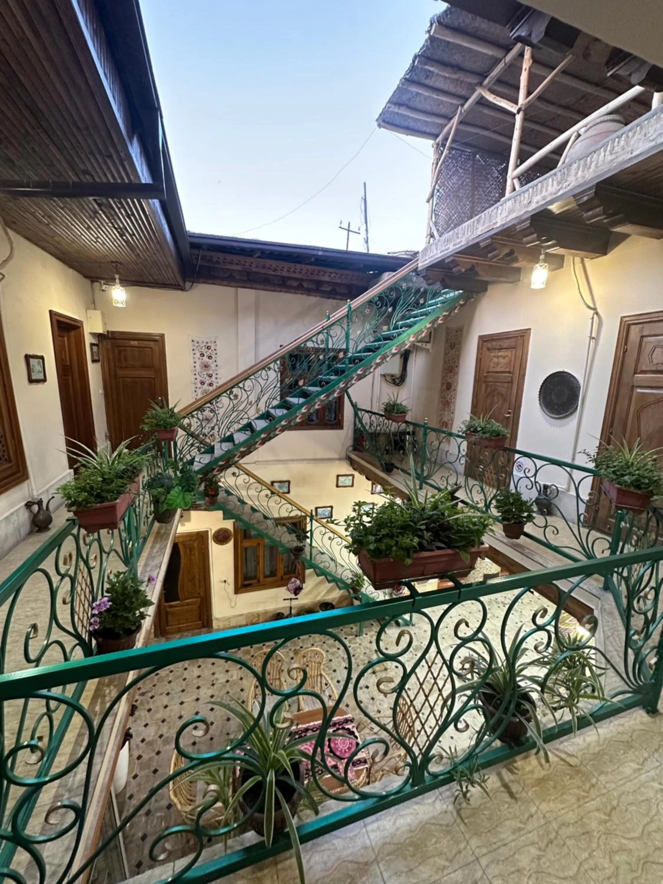 Property building in Rizo Boutique