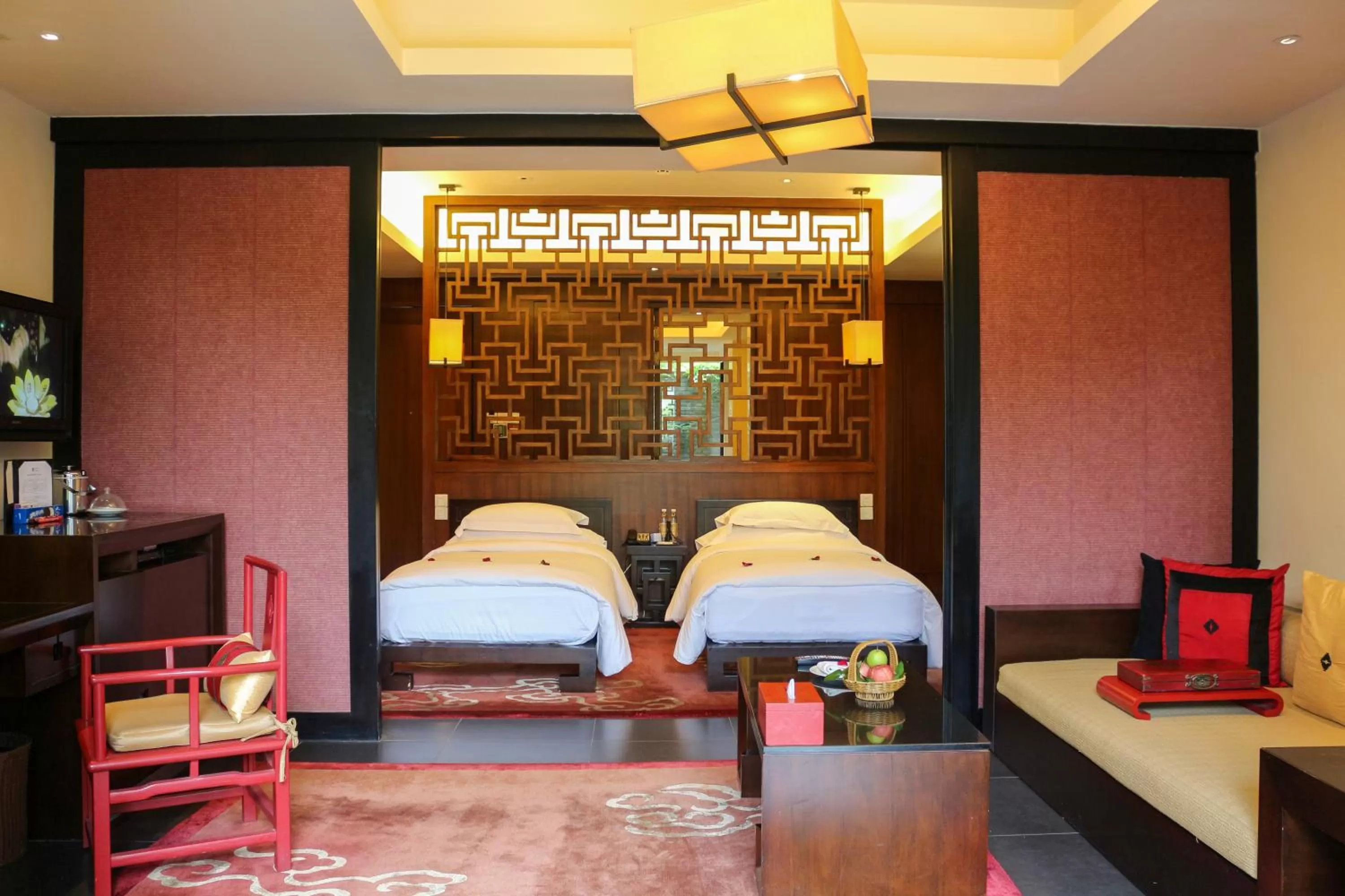 Bedroom, Bed in Banyan Tree Lijiang