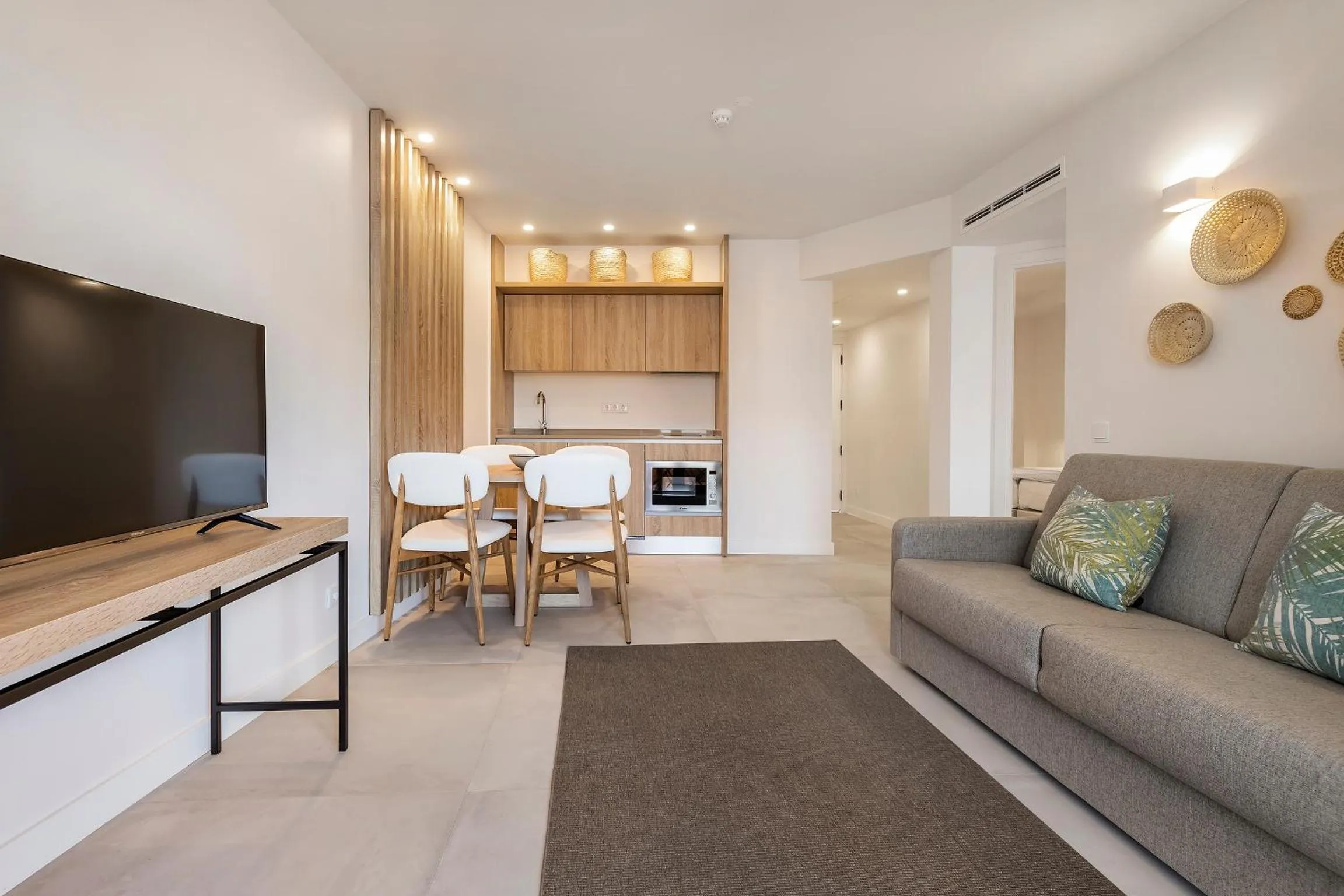 Communal lounge/ TV room in Clube Maria Luisa