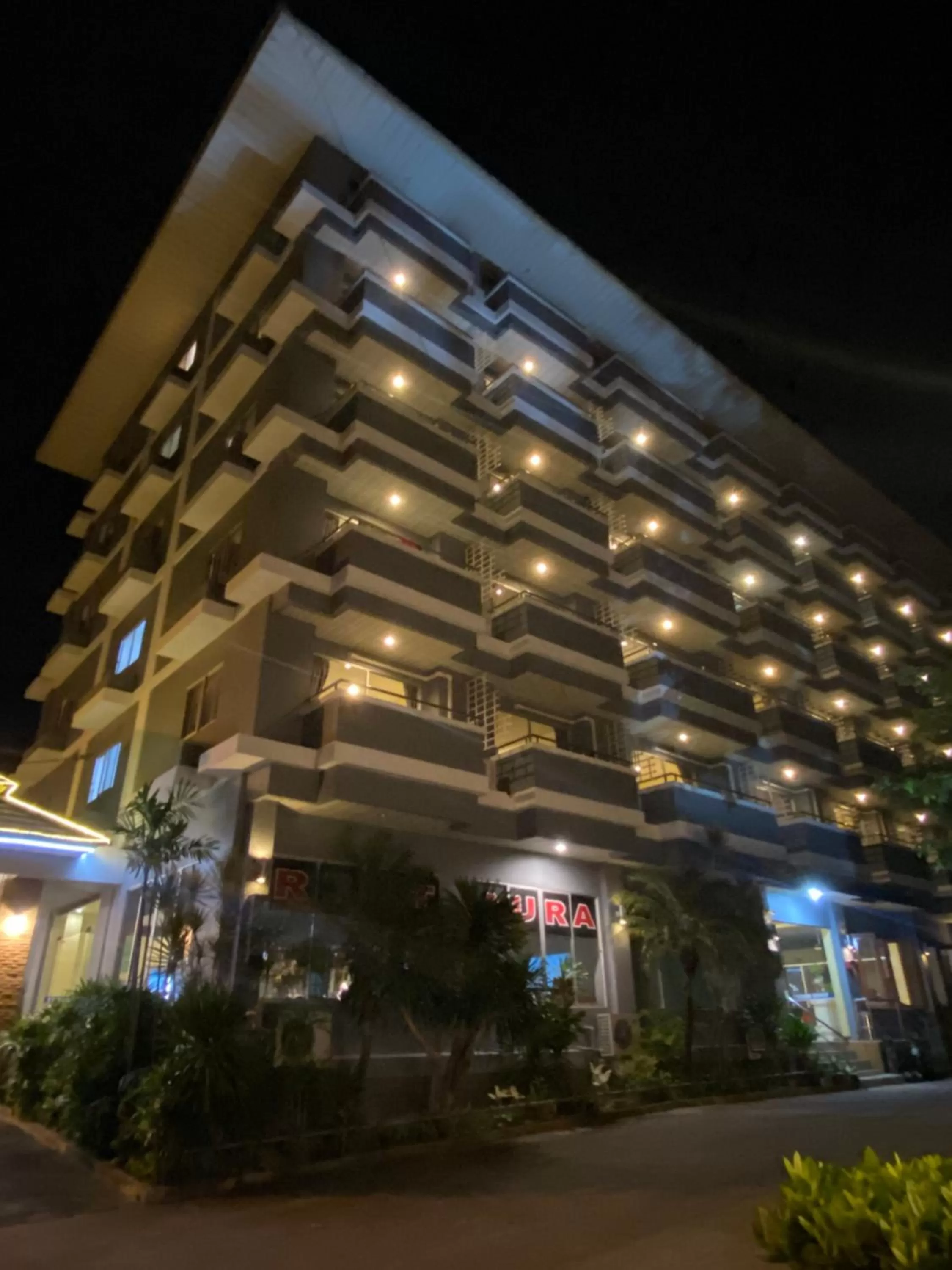 Property building in Tycoon place garden