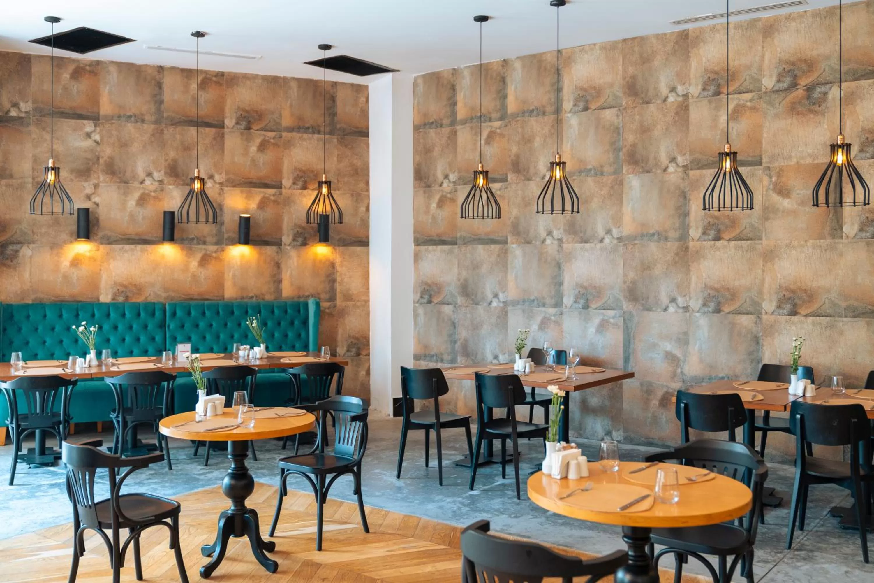 Restaurant/places to eat in DoubleTree by Hilton Antalya-Kemer All-Inclusive Resort