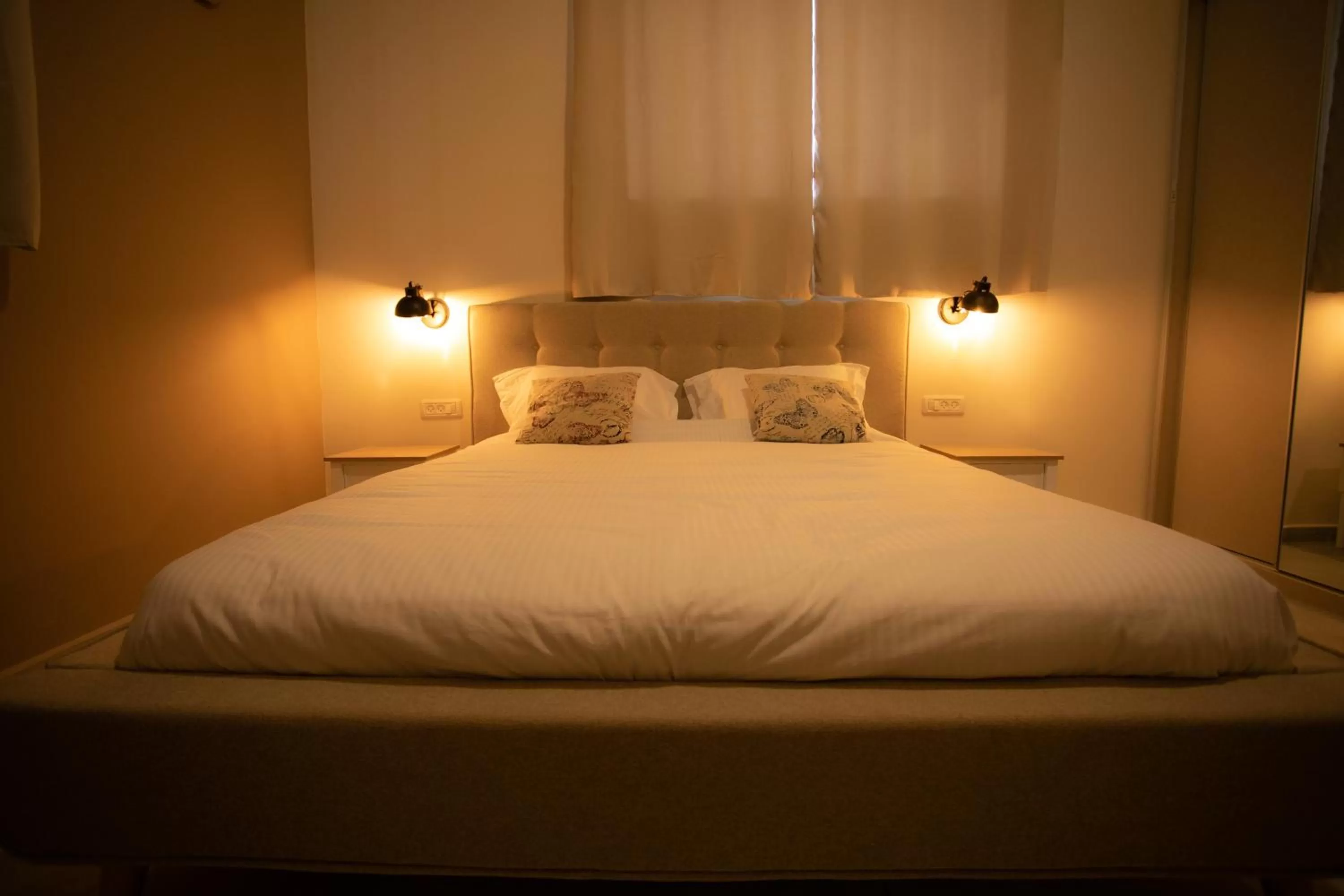 Bed in Eshel Mansion - Boutique Suites