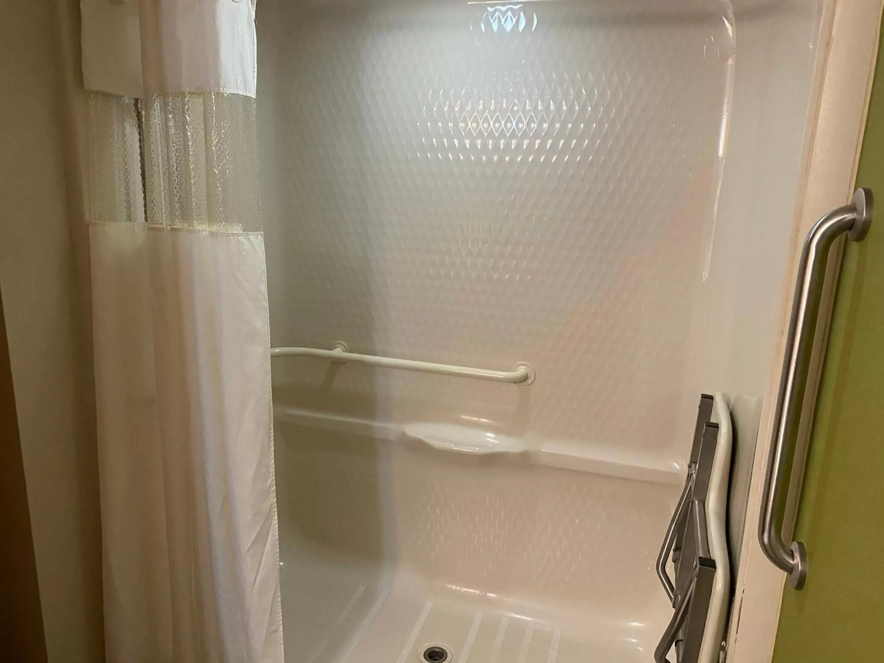 Double Room - Accessible/Non-Smoking in Sleep Inn & Suites Niantic North Double Room - Accessible/Non-Smoking in Sleep Inn & Suites Niantic North