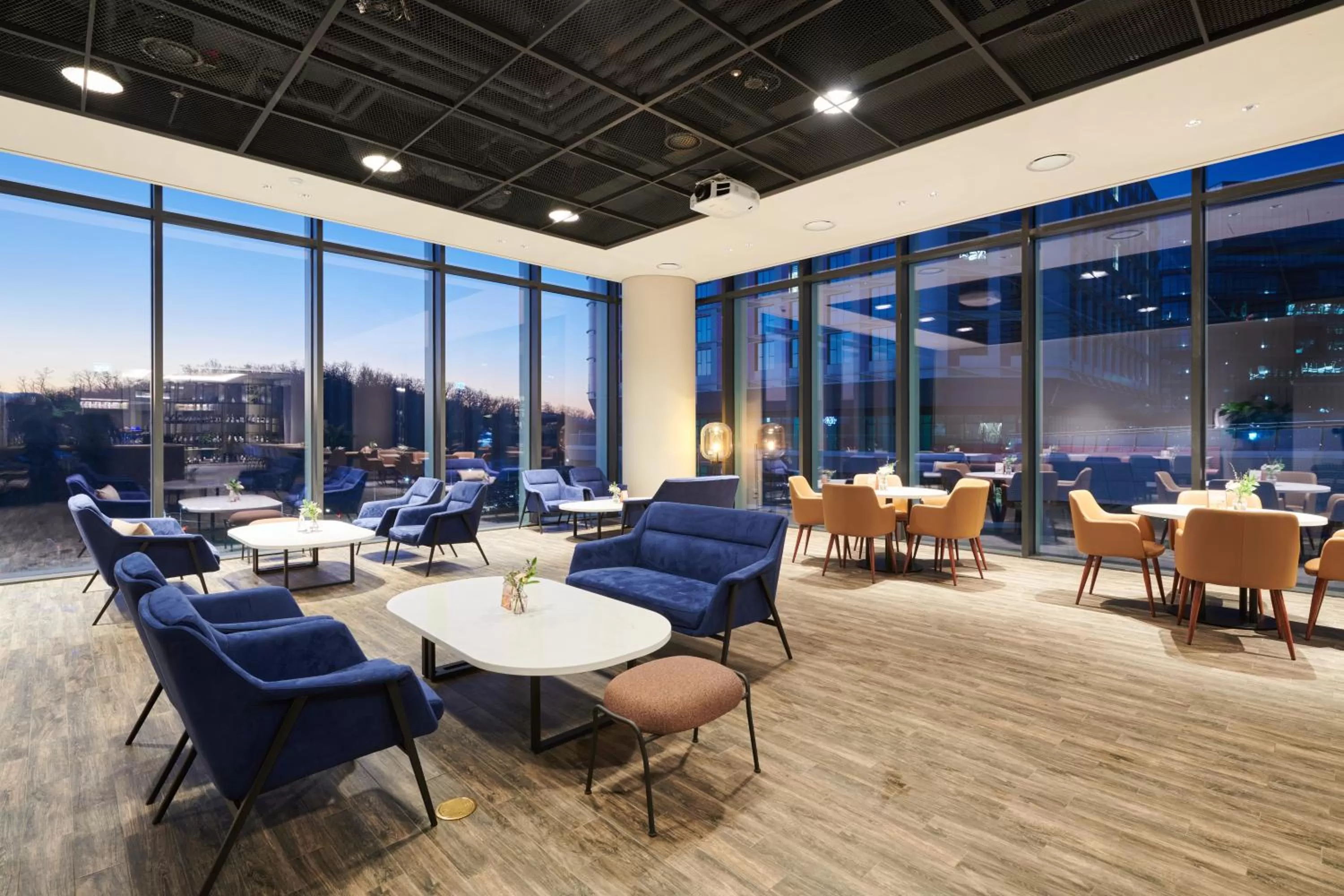 Lounge or bar in Nine Tree by Parnas Seoul Pangyo