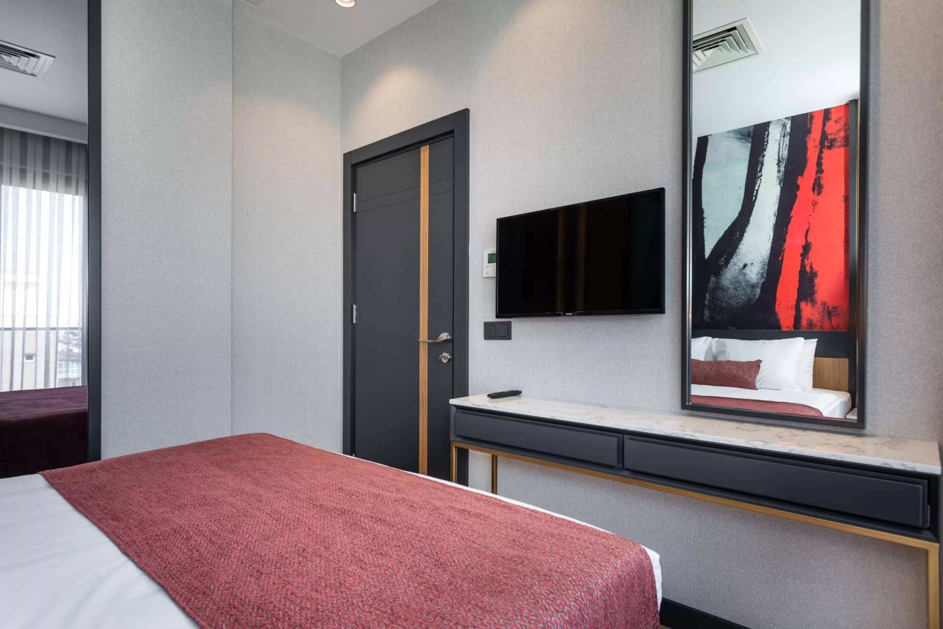 TV and multimedia, Bed in Nox Suite Rezidans