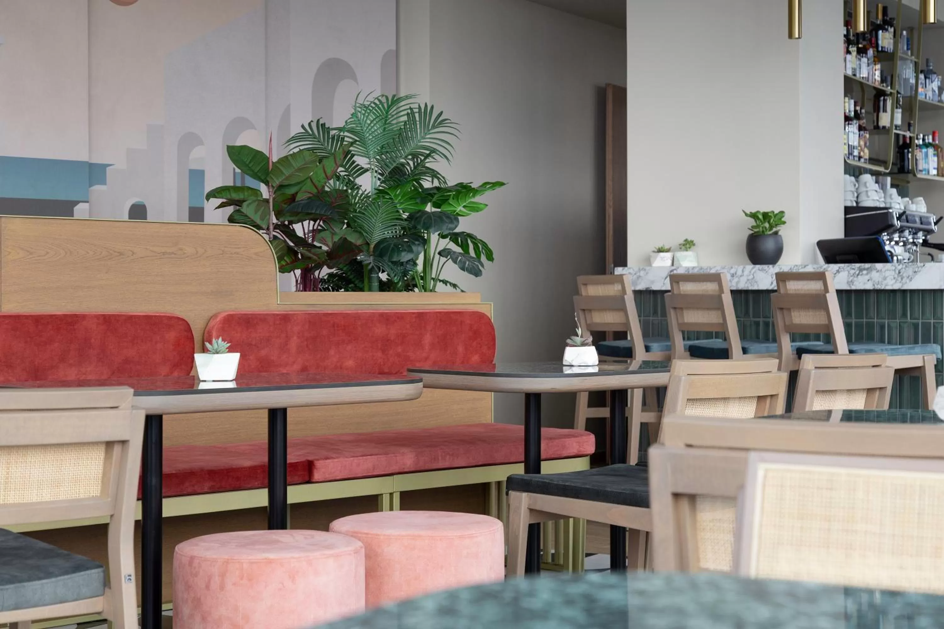 Restaurant/places to eat in 1910 Lifestyle Hotel