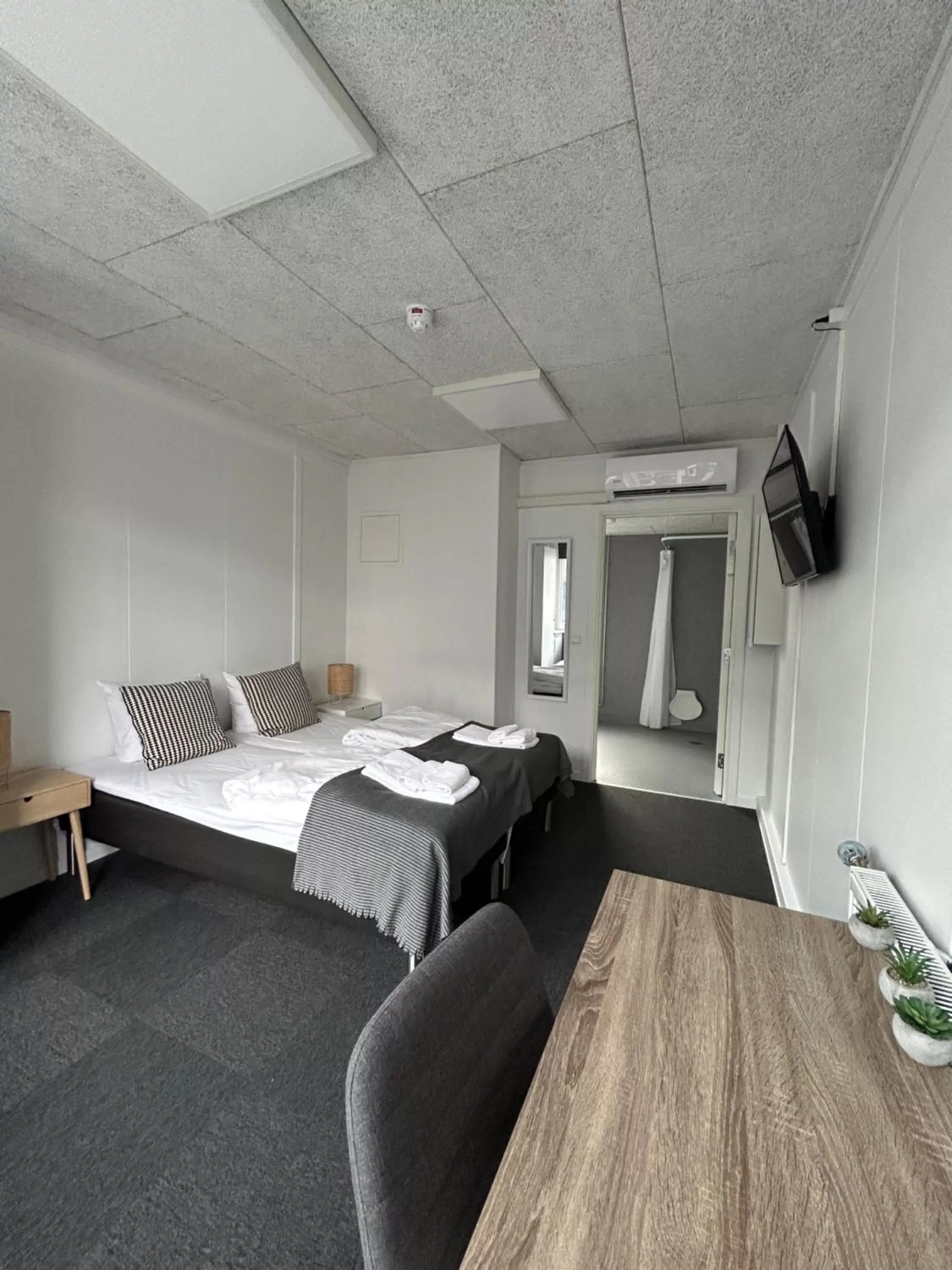 Bedroom in Stop'n Sleep Hotel