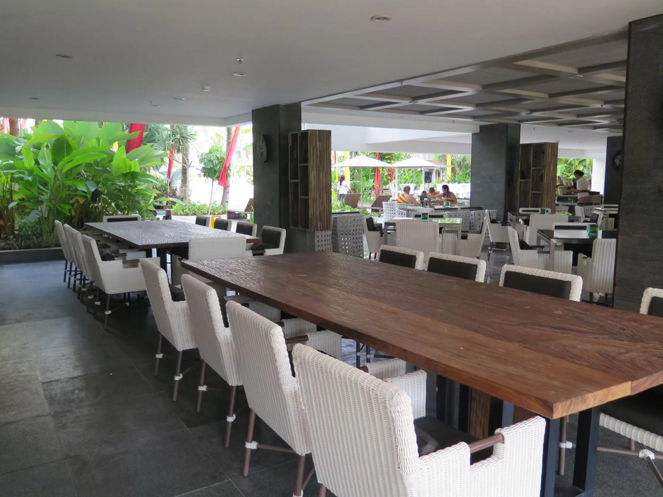 Restaurant/places to eat, Lounge/Bar in Swiss-Belresort Watu Jimbar