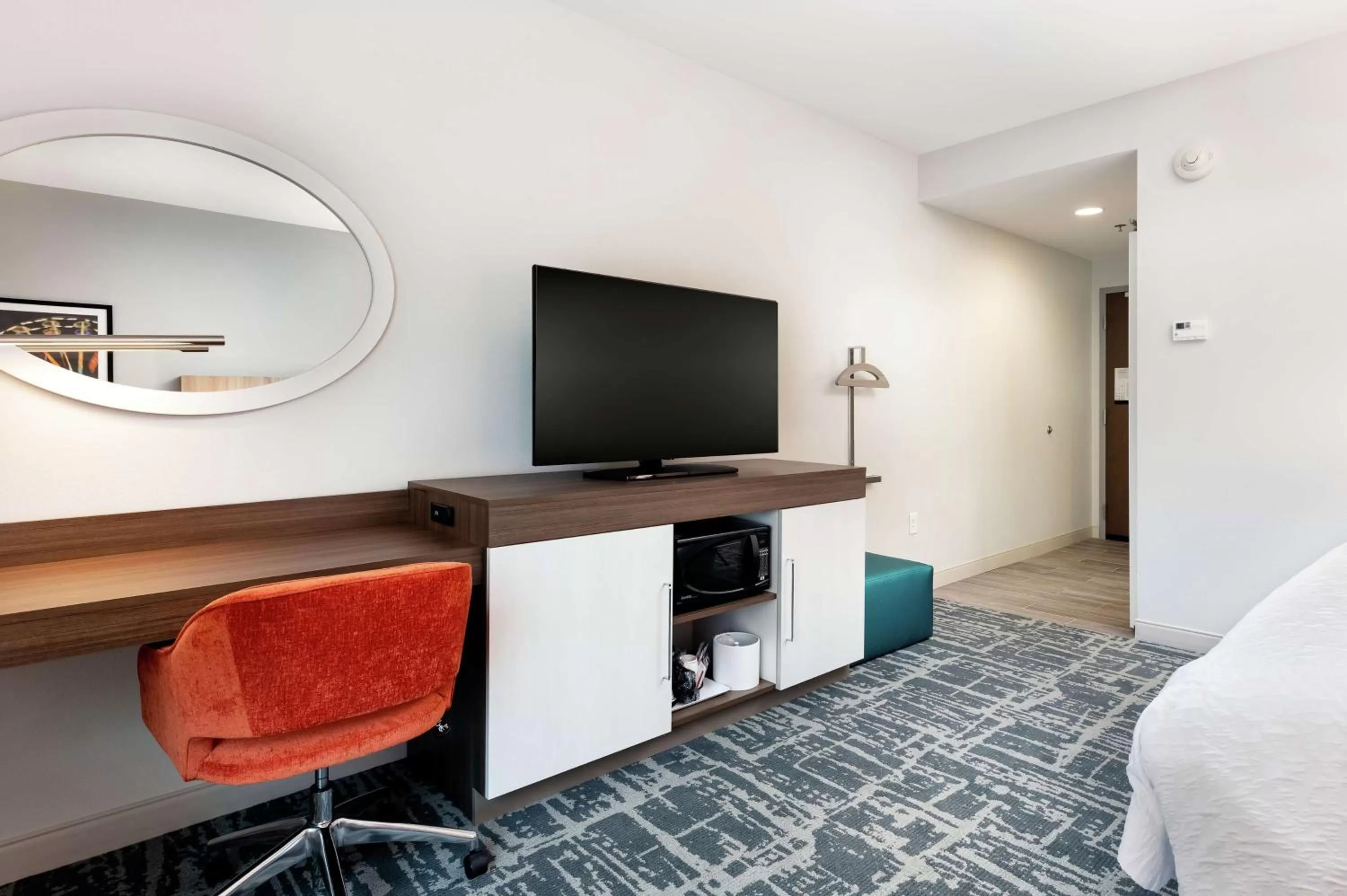 Bedroom, Bed in Hampton Inn Acworth