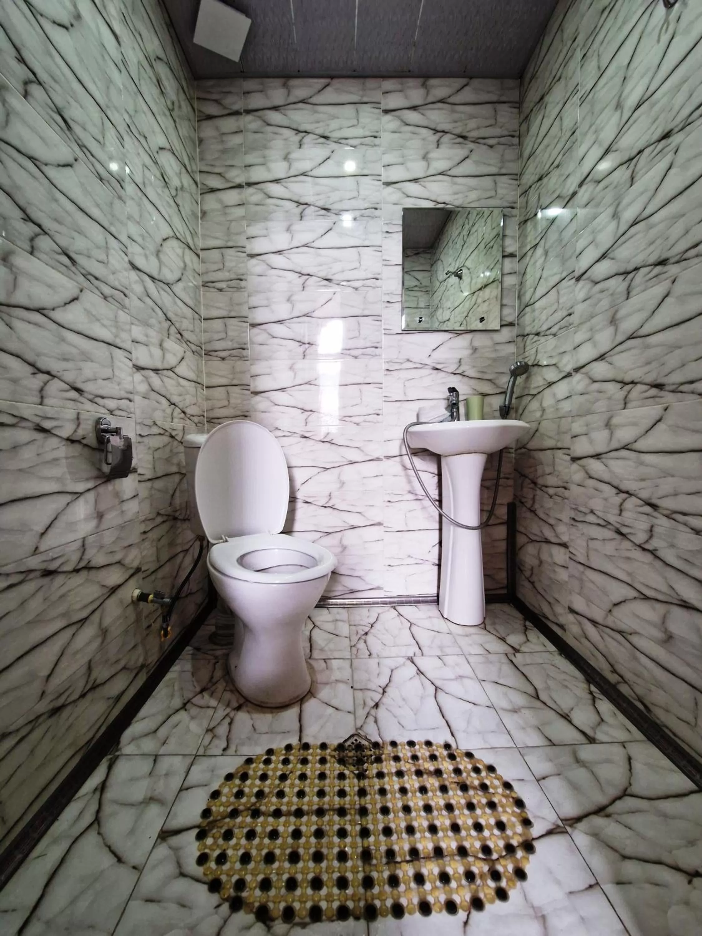 Bathroom in Friendly Hotel by Art Nova