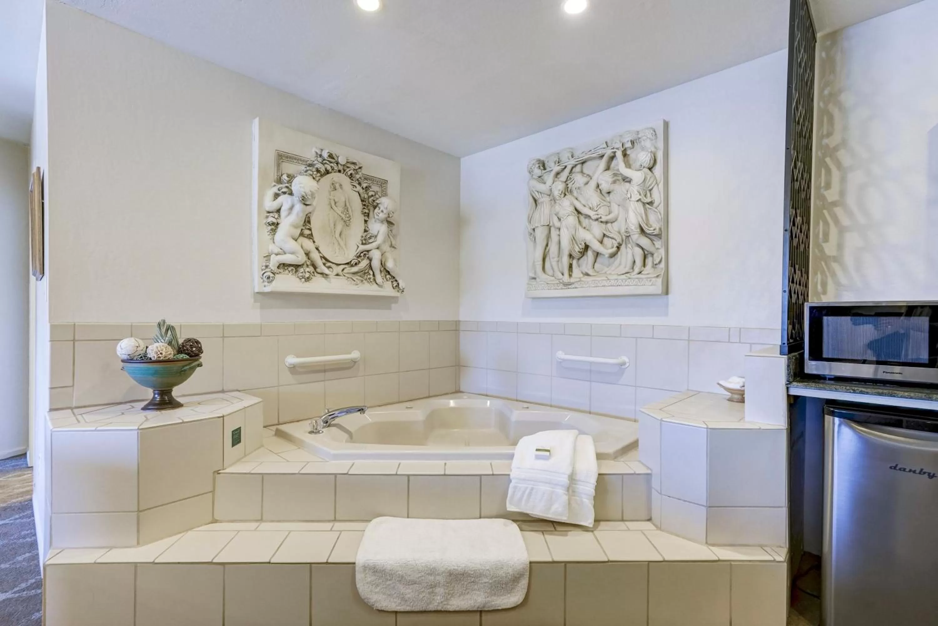 Bath in Forest Villas Hotel