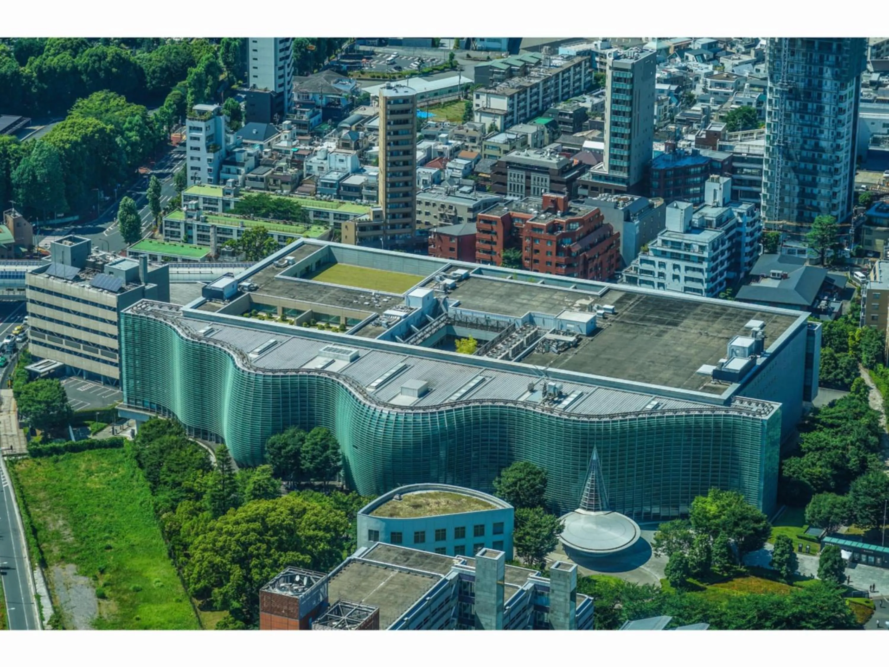 Nearby landmark in KOKO HOTEL Shimbashi Onarimon - formerly Hotel Wing International Shimbashi Onarimon