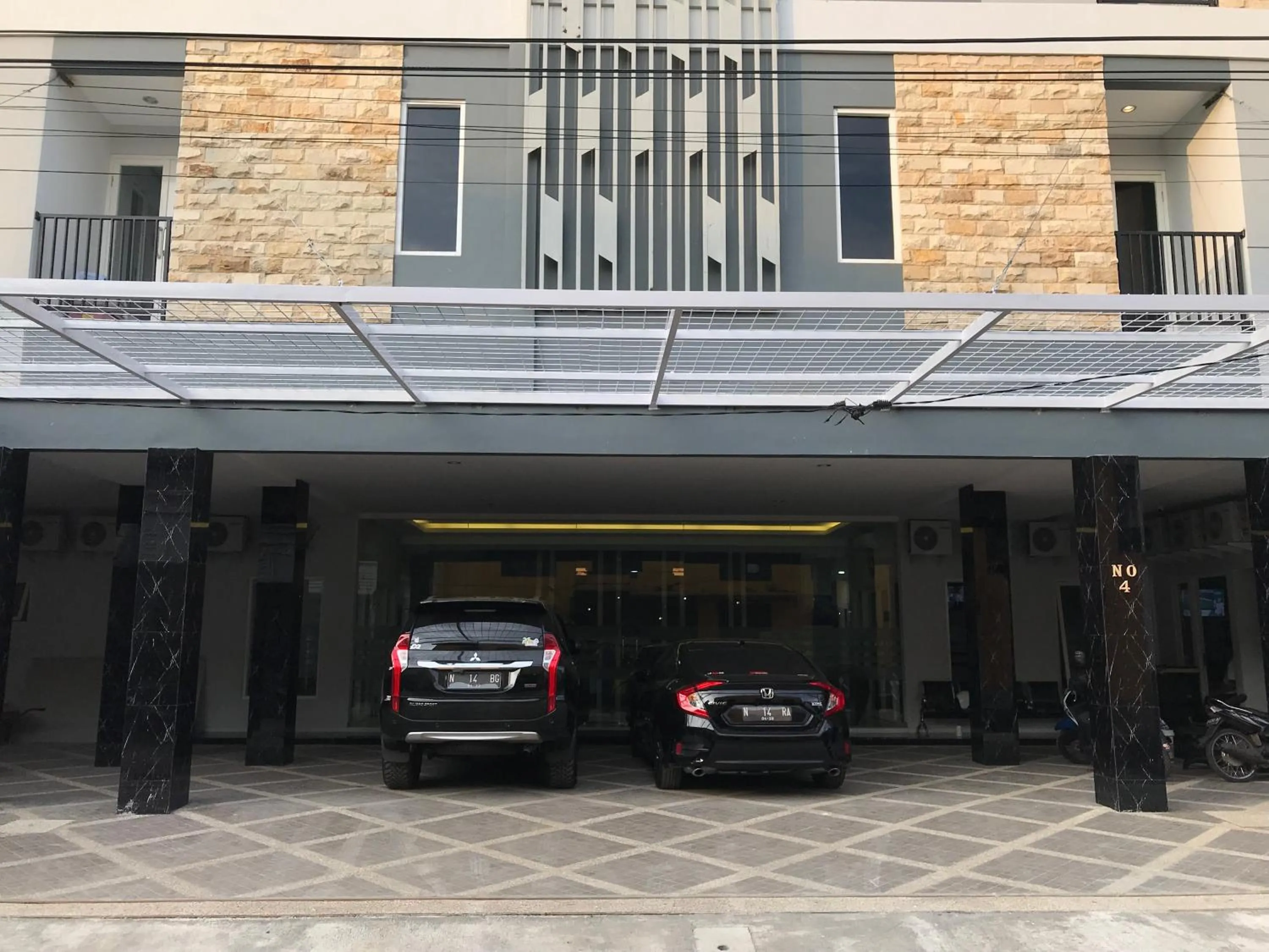 Property logo or sign in RedDoorz Plus near Politeknik Negeri Malang