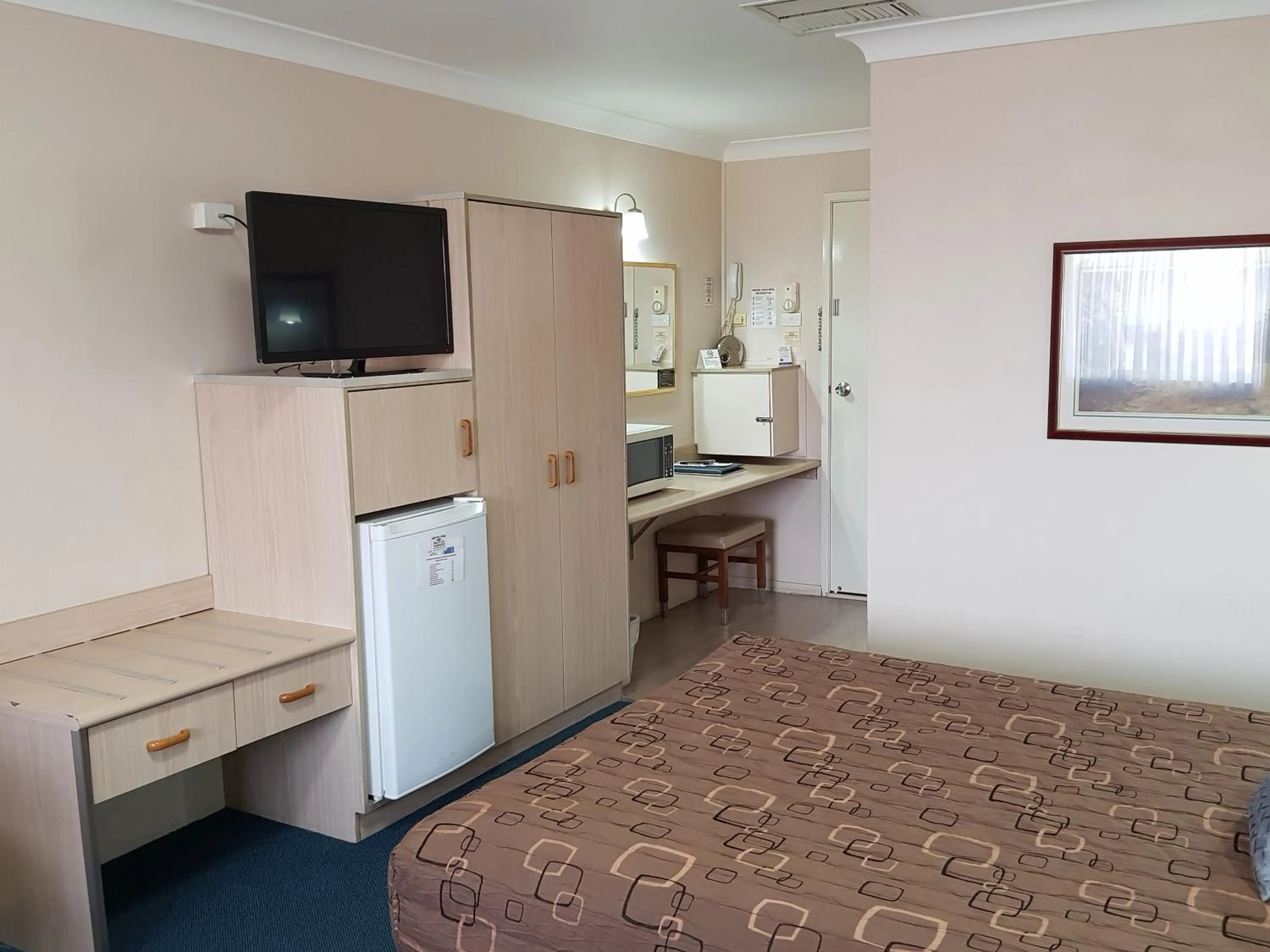 Other, Bed in Abraham Lincoln Motel