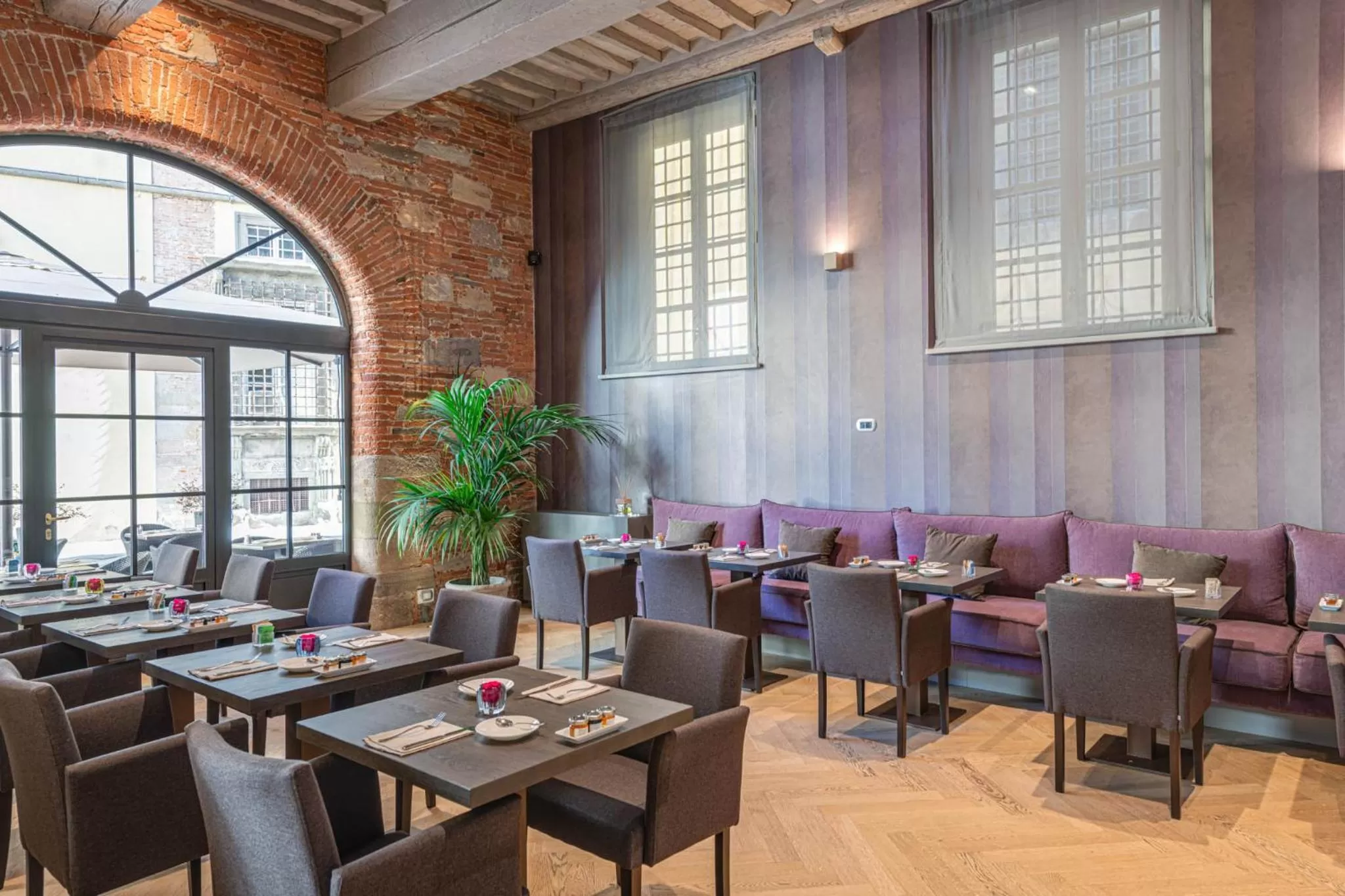 Restaurant/places to eat in Palazzo Dipinto