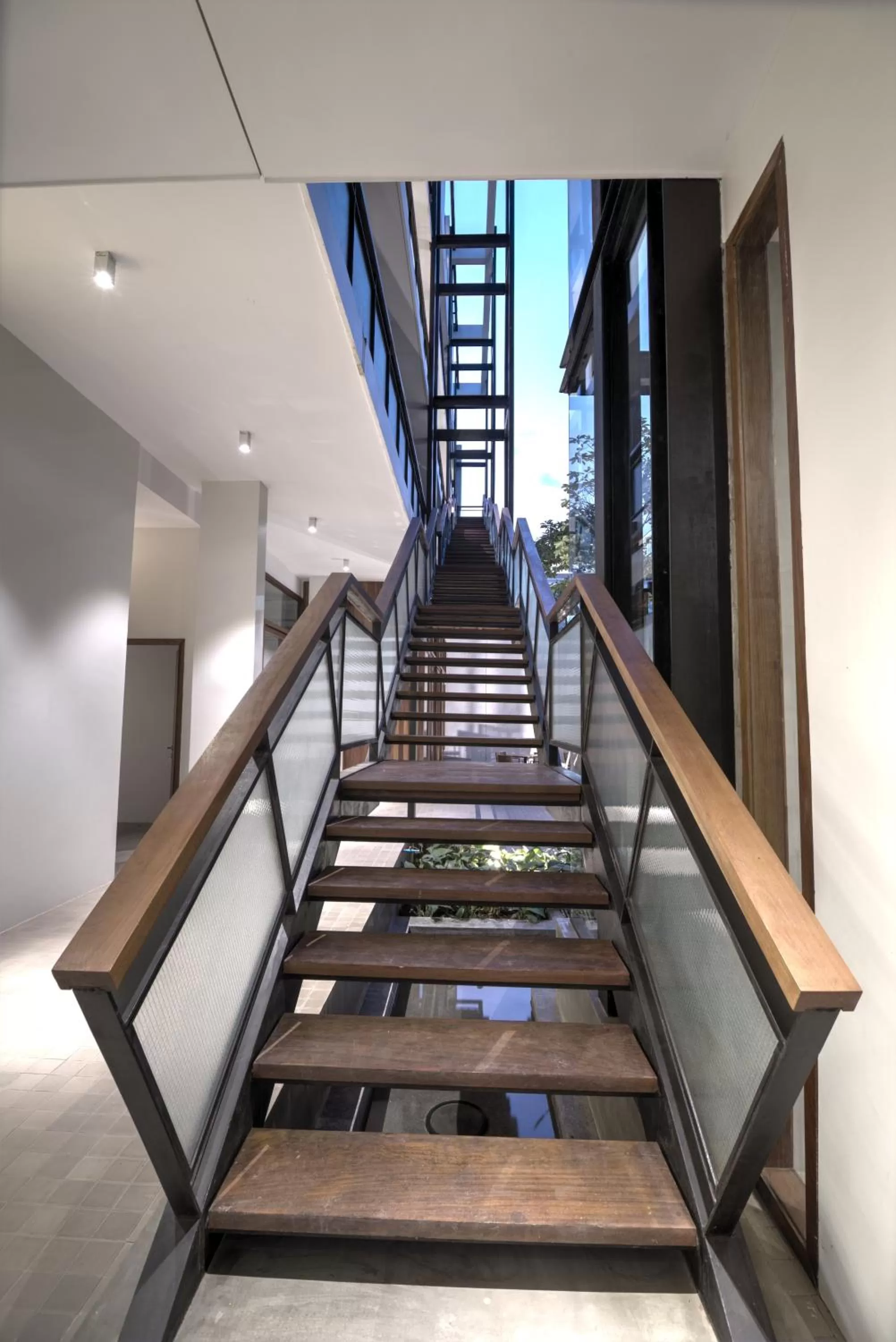 Area and facilities in Somadevi Residence