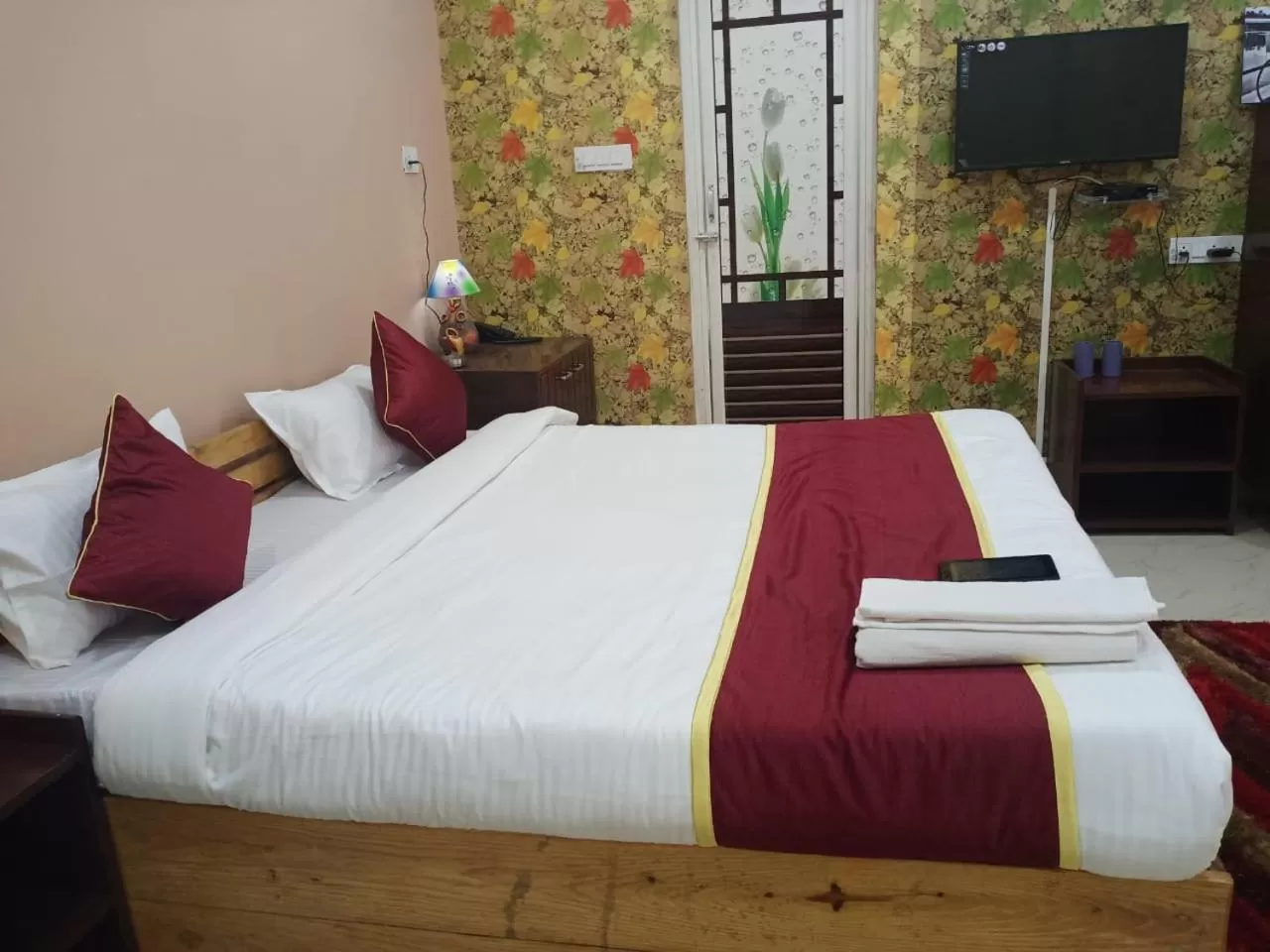 Bed in URBAN COTTAGE