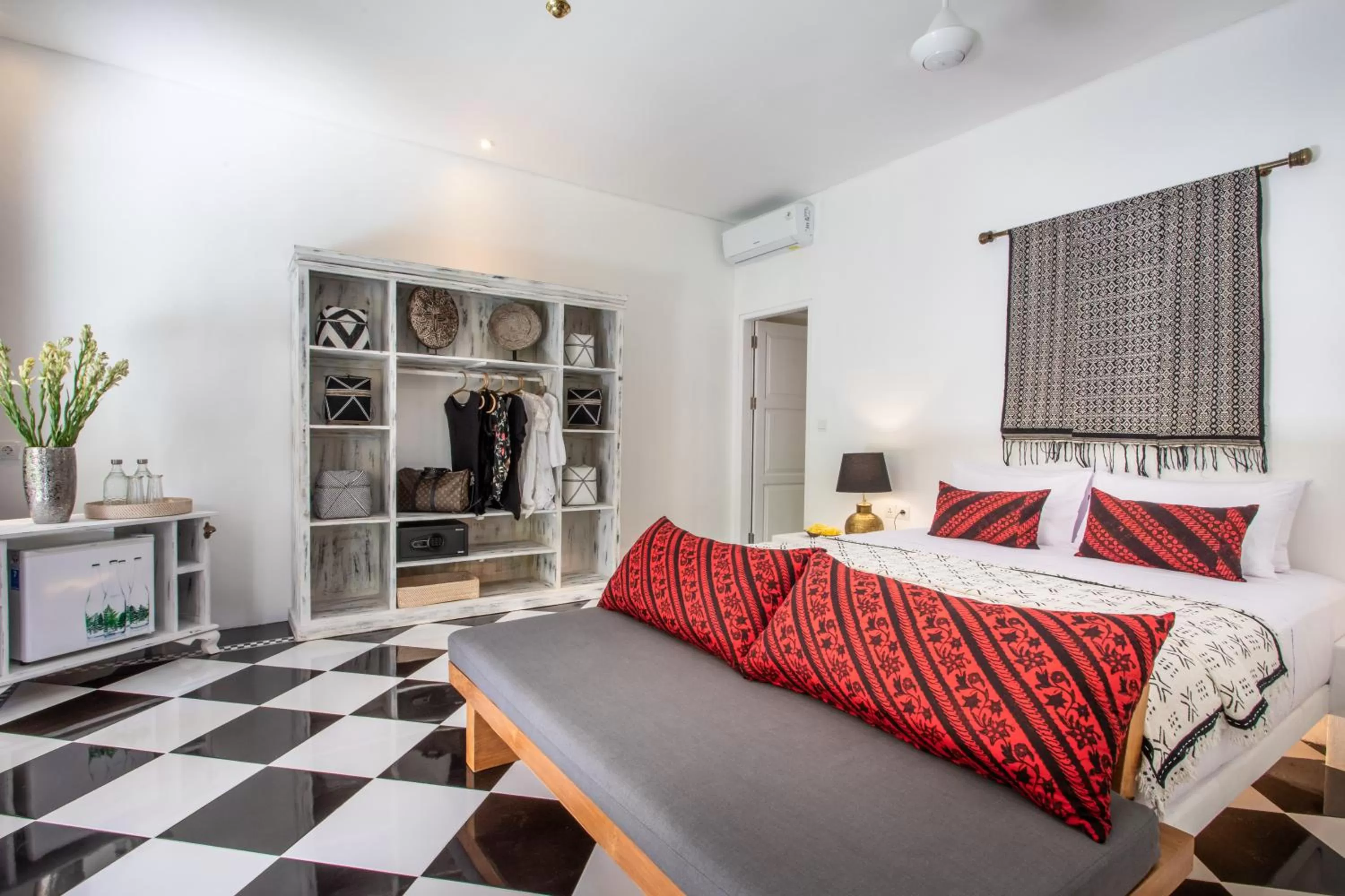 Bed in PinkPrivate Sanur - for Cool Adults Only