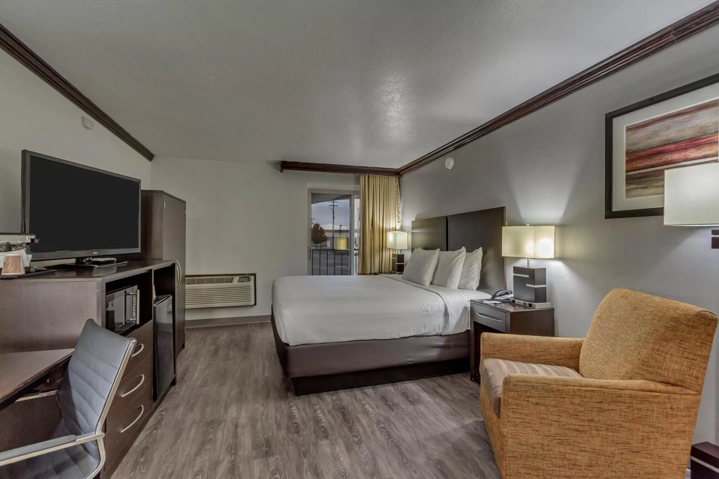 Bed in Park Inn by Radisson, Salt Lake City-Midvale