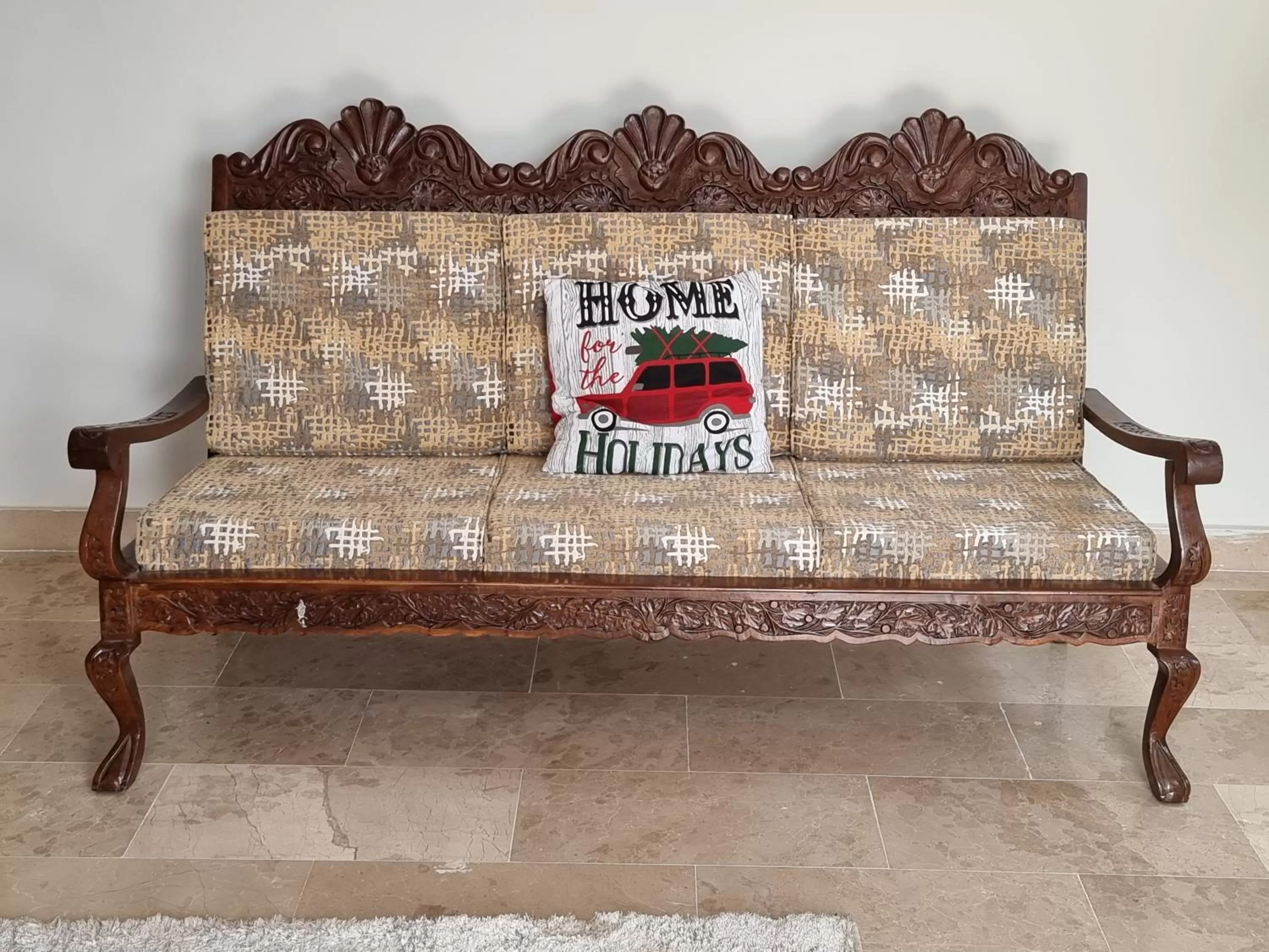 Living room in Srinagar Homes