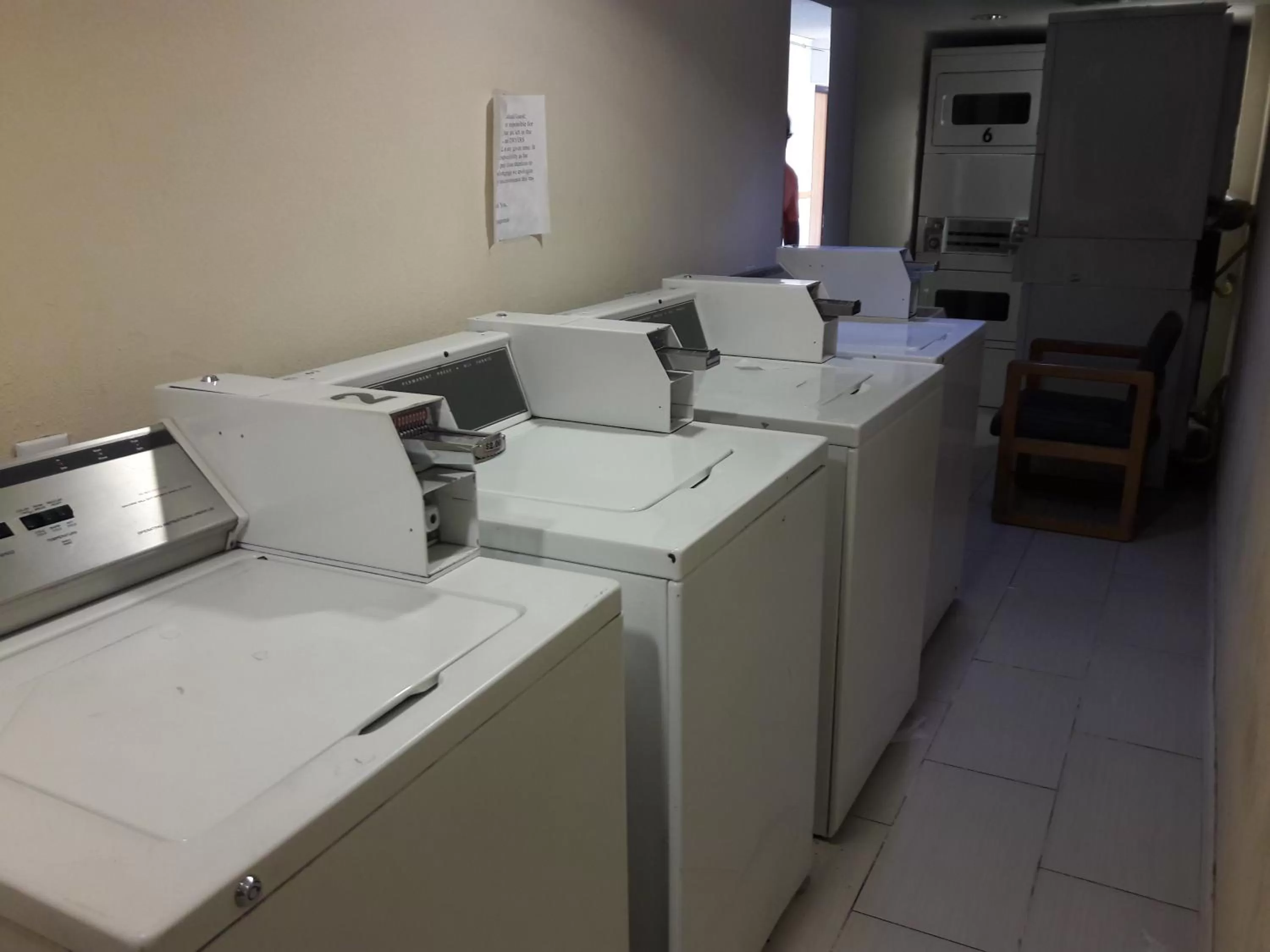 Area and facilities, Kitchen/Kitchenette in Americas Best Value Inn & Suites-Texas City/La Marque