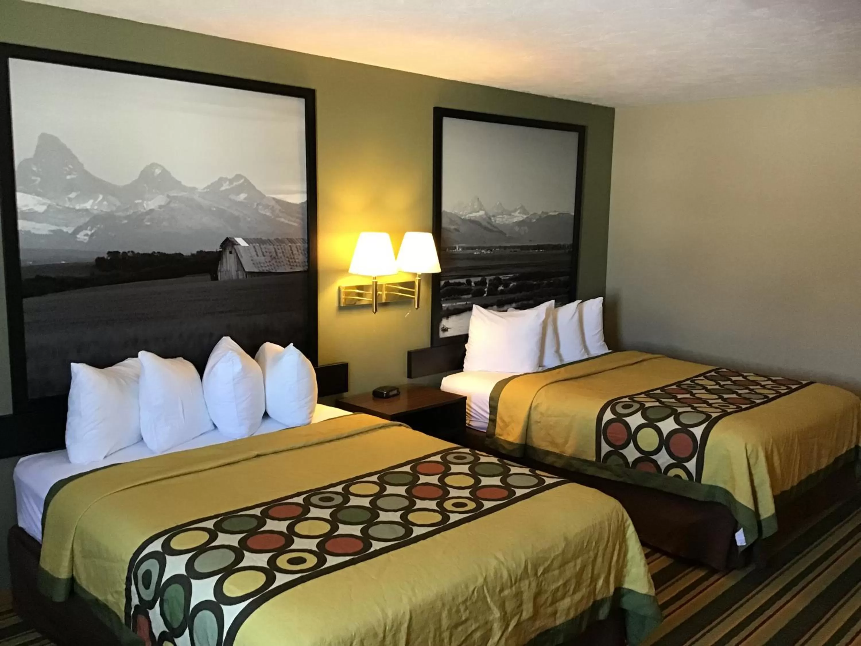 Bed in Super 8 by Wyndham Driggs