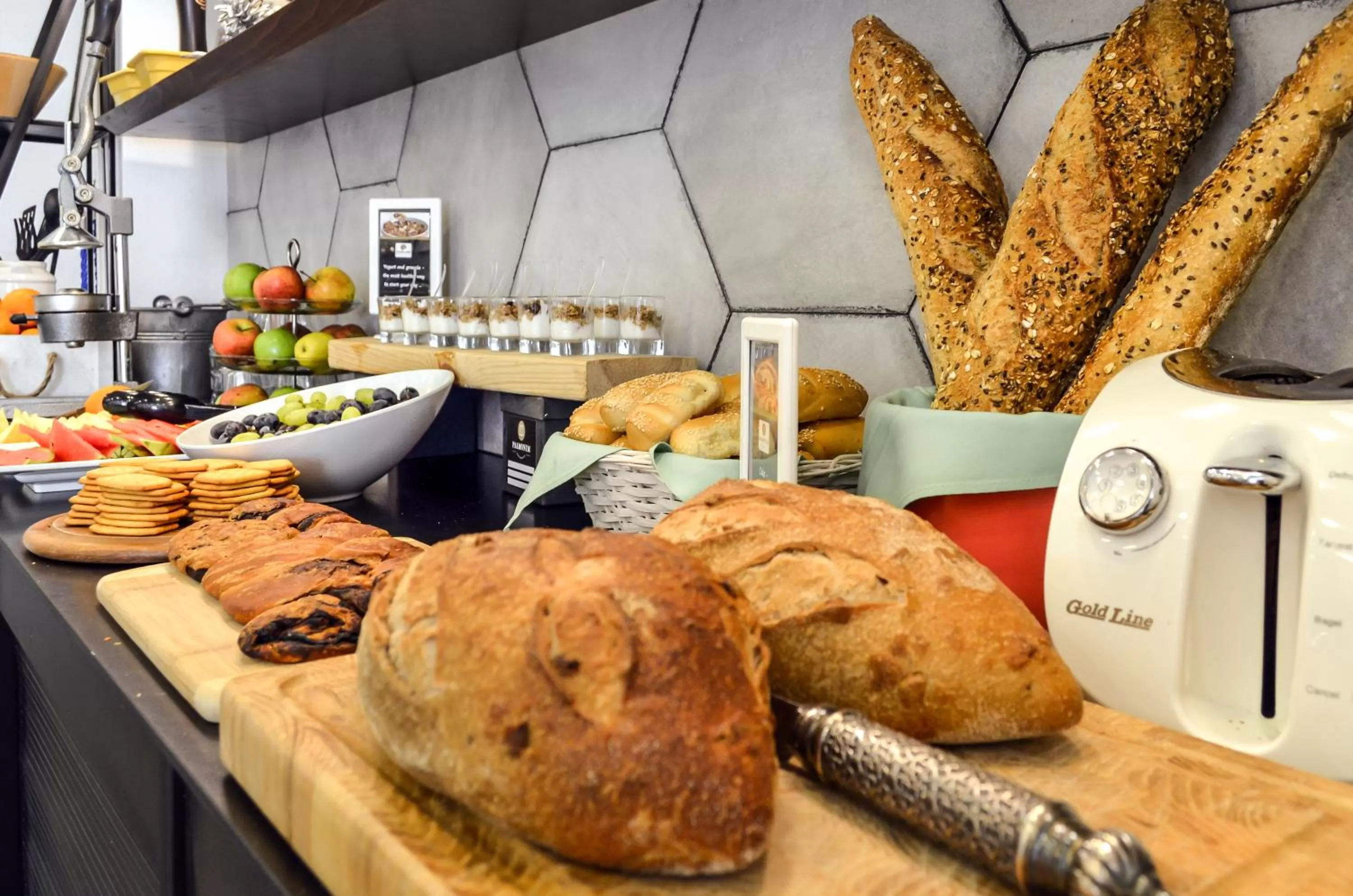 Buffet breakfast in Paamonim Hotel Jerusalem