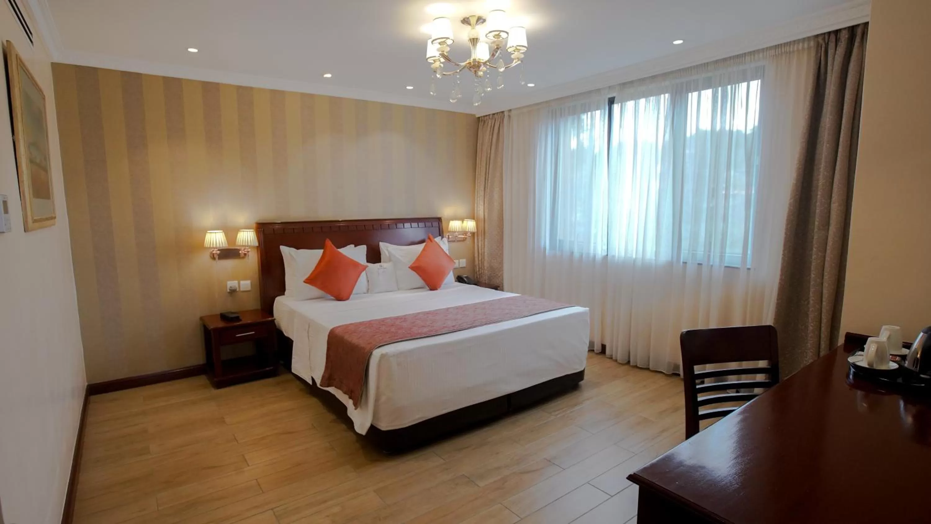 Bed in Sarova Woodlands Hotel and Spa