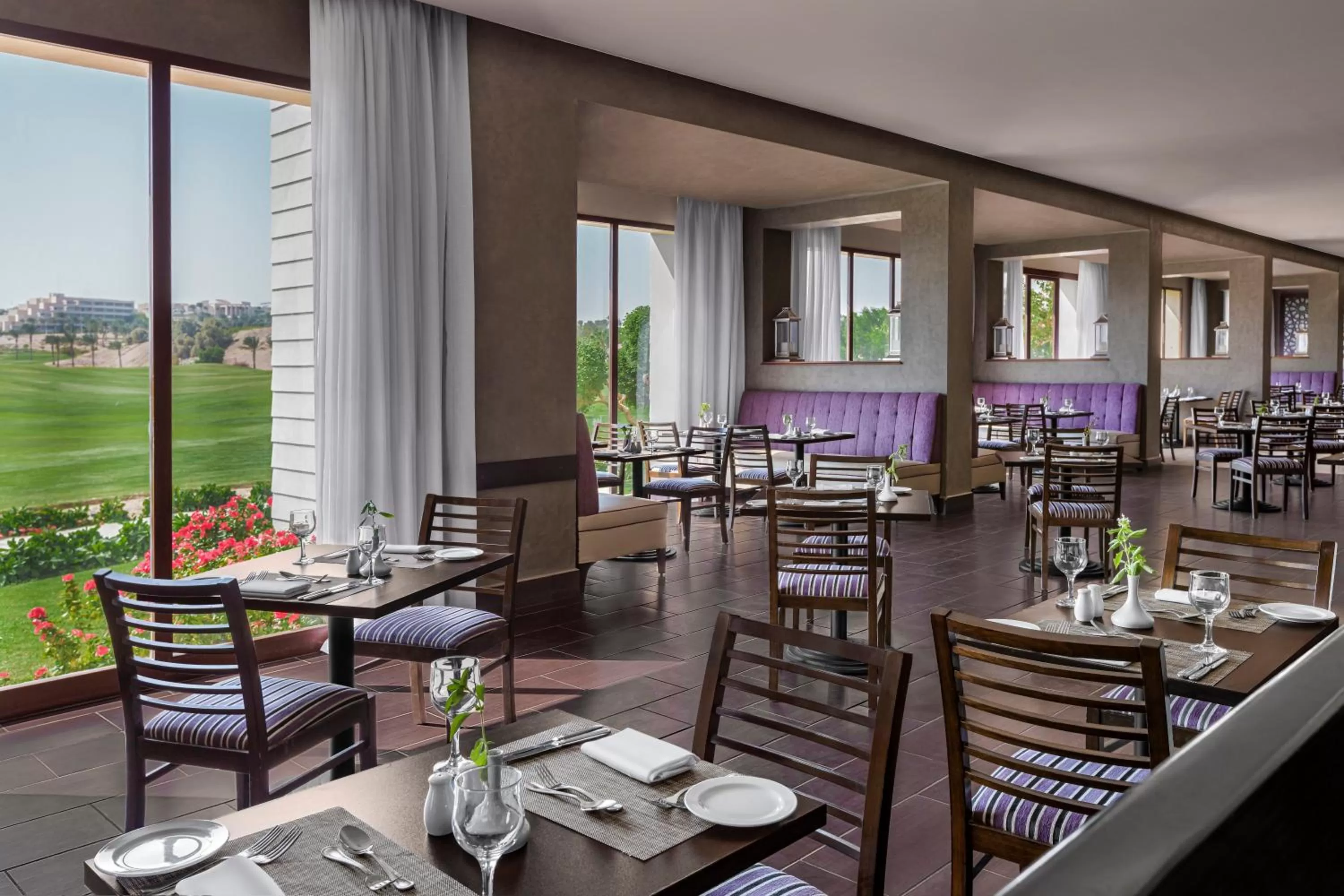 Restaurant/places to eat in JAZ Neo Saraya Palms