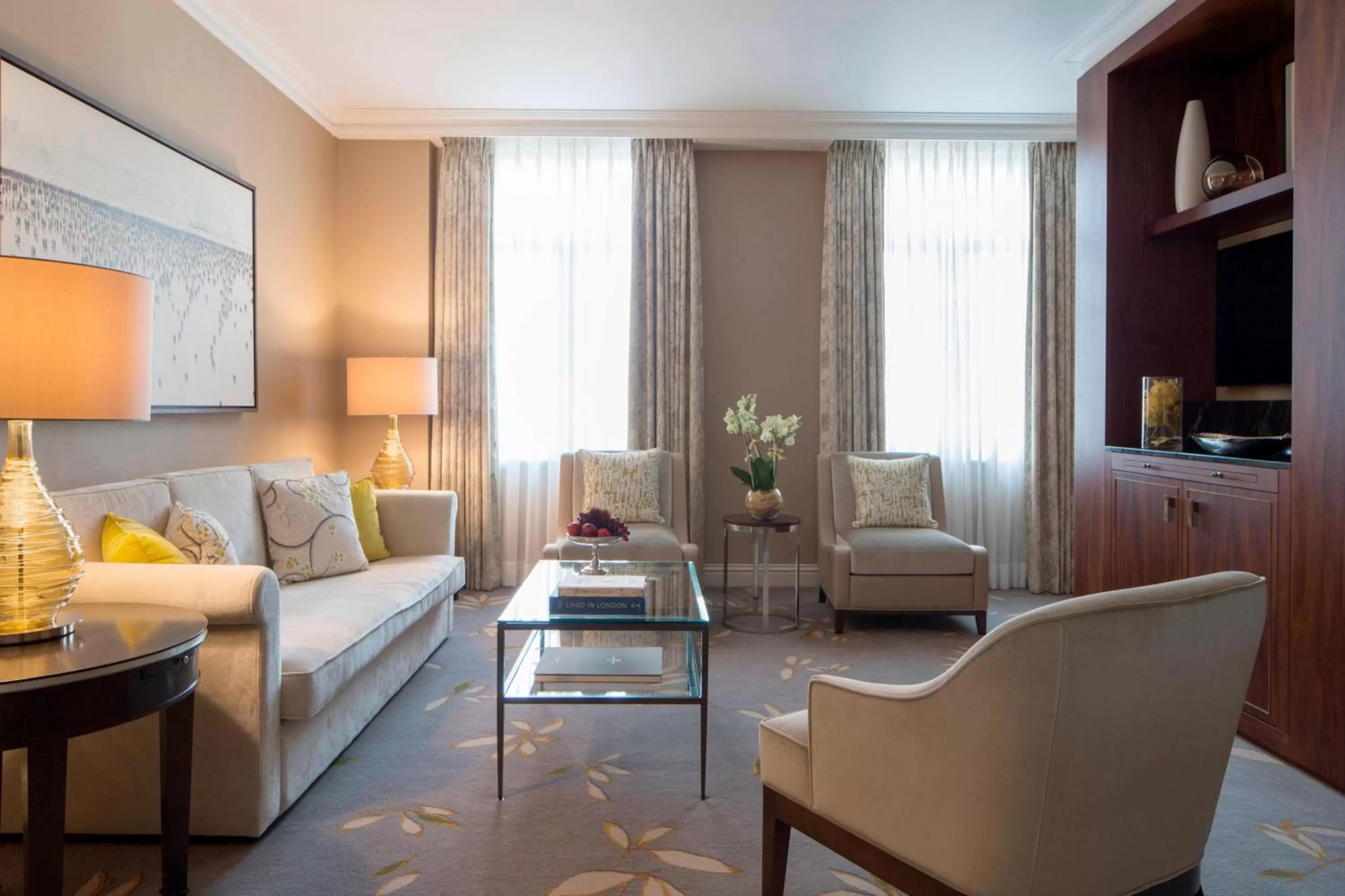 Executive Suite, 1 King in JW Marriott Grosvenor House London