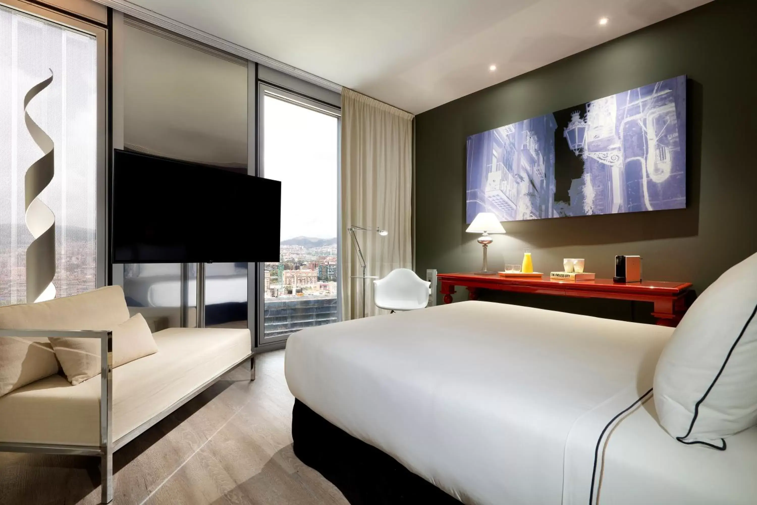 The Level Family Room in Melia Barcelona Sky 4* Sup The Level Family Room in Melia Barcelona Sky 4* Sup