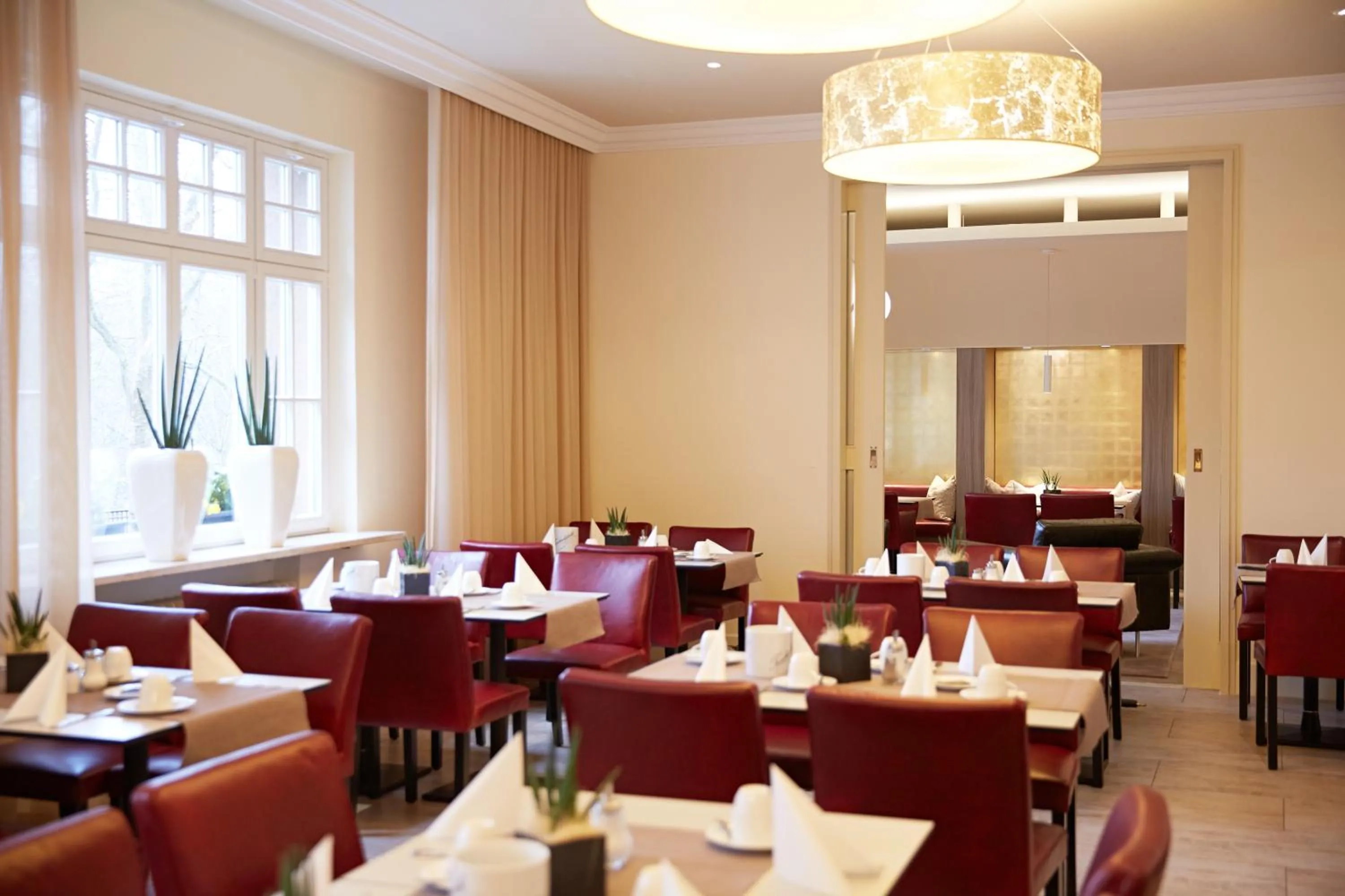 Restaurant/places to eat in Hotel Prinzregent